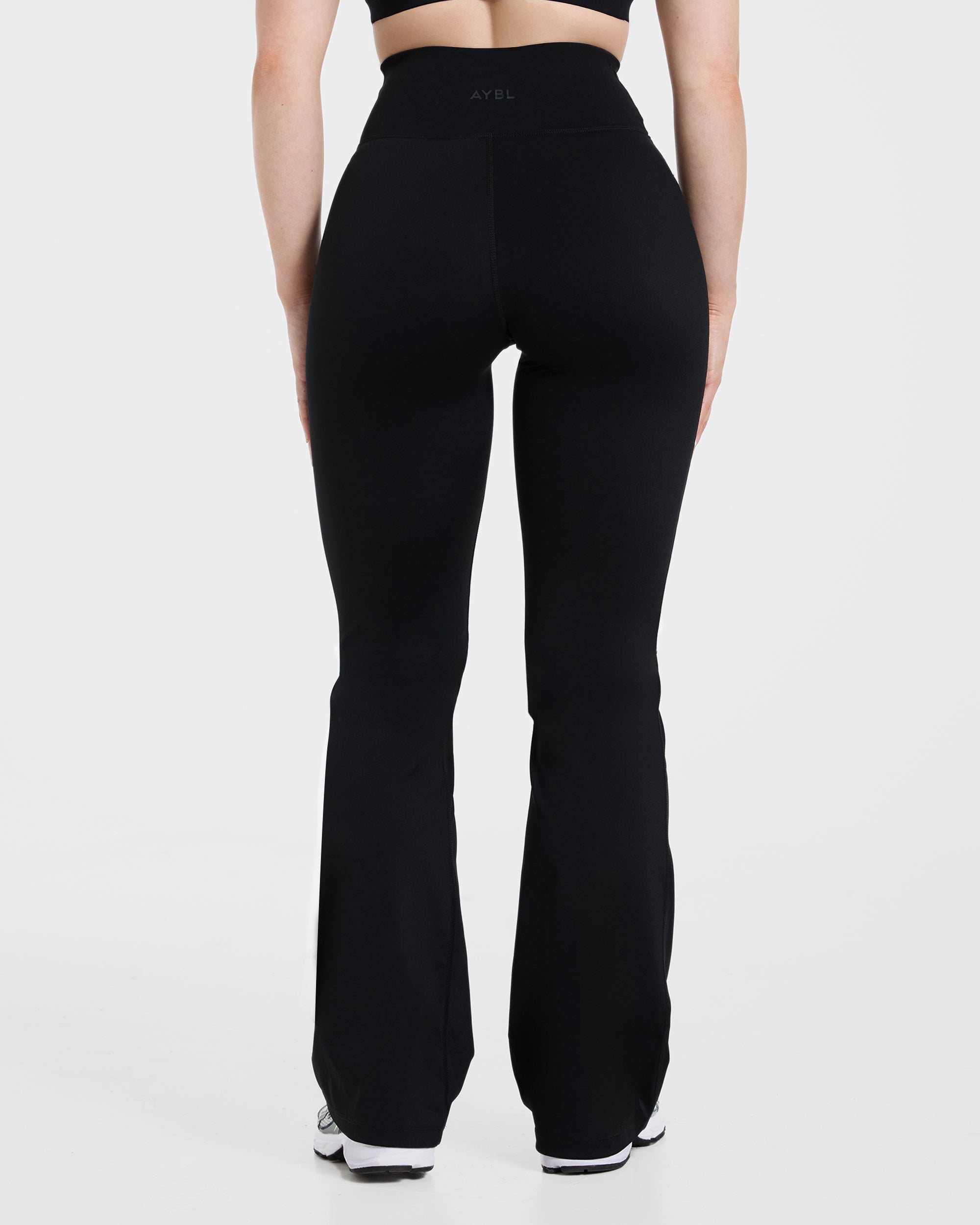 Sculpt Wrap Flared Leggings - Schwarz