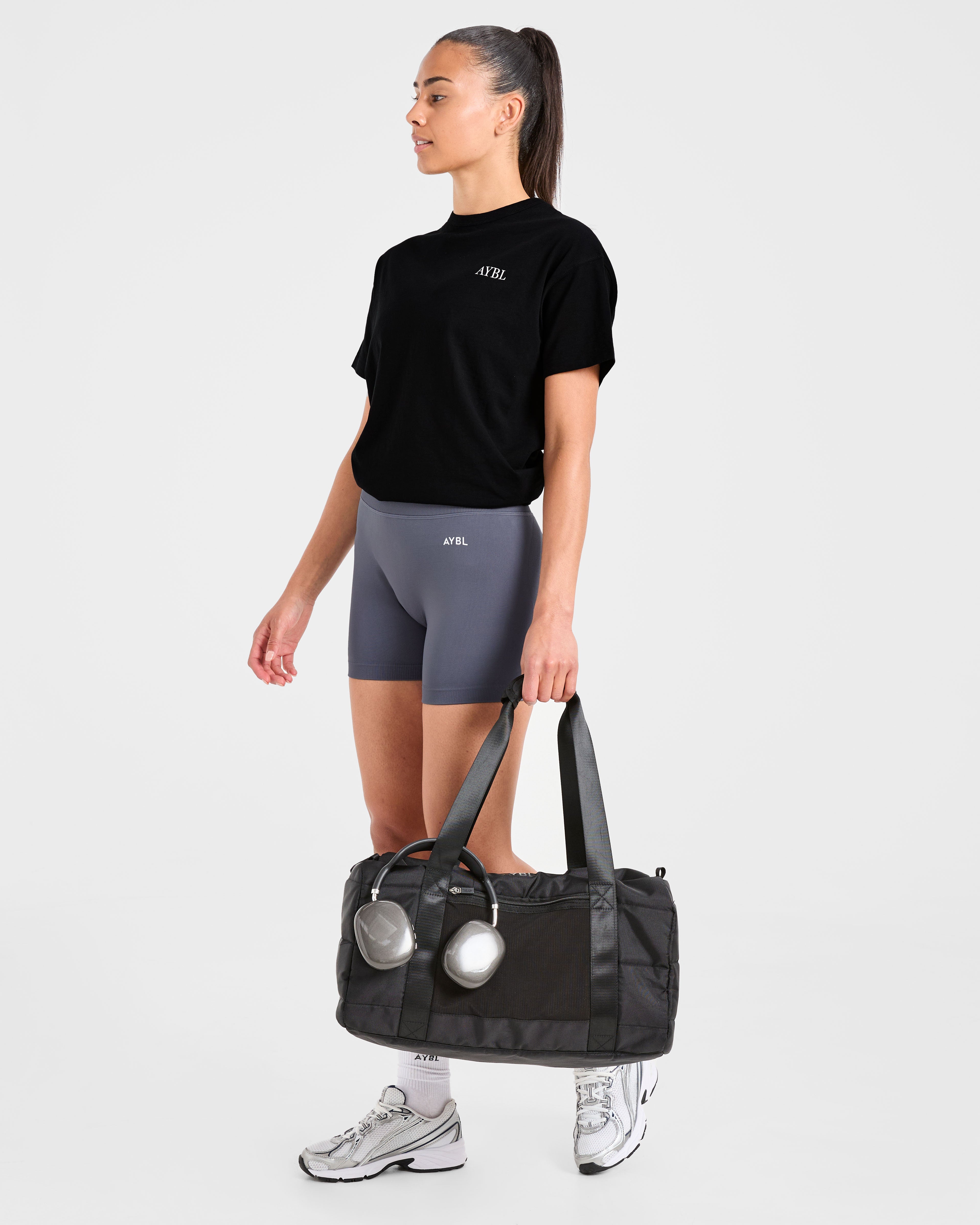 AYBL Sports Club Script Oversized T Shirt - Schwarz