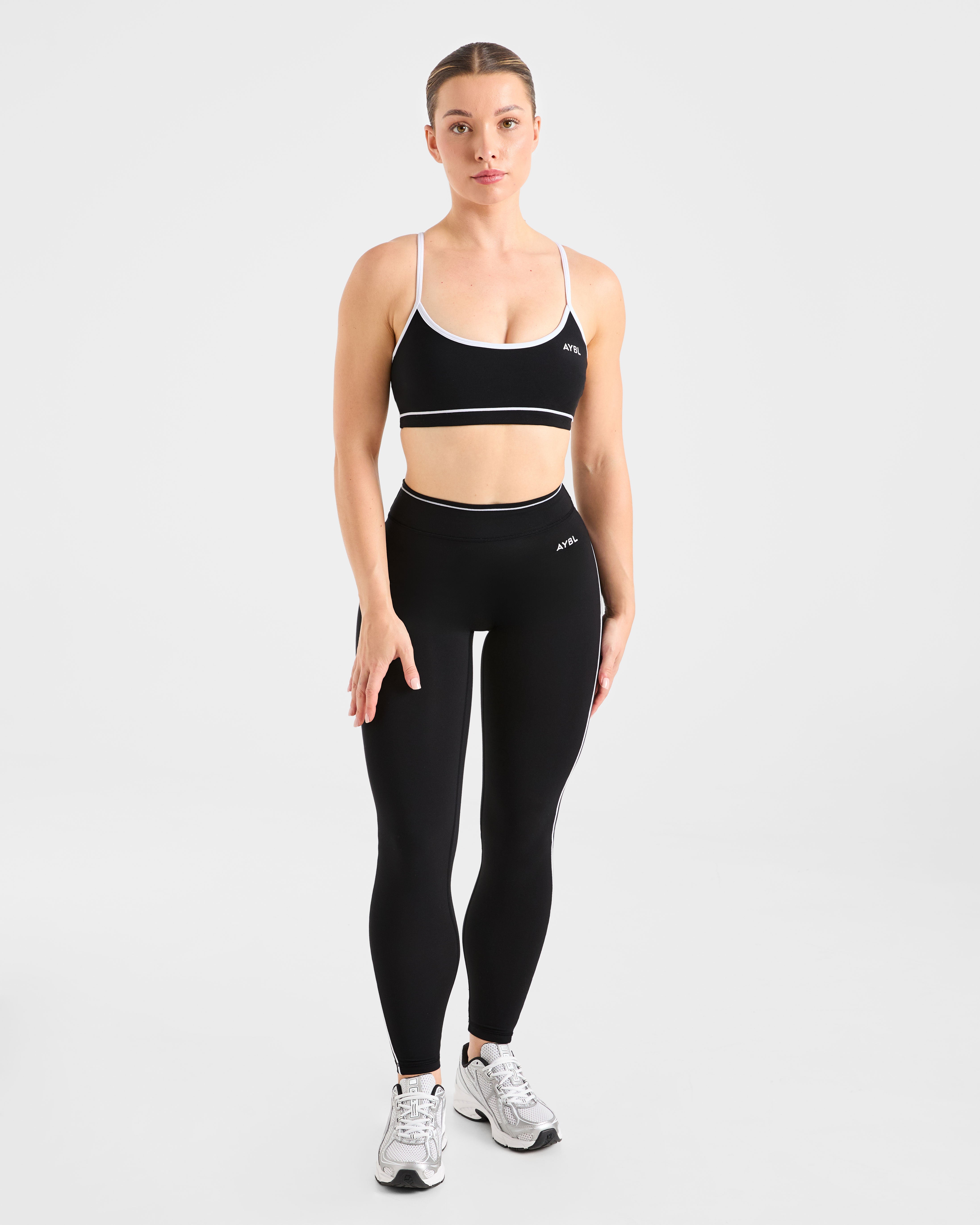 Form Sports Bra - Schwarz