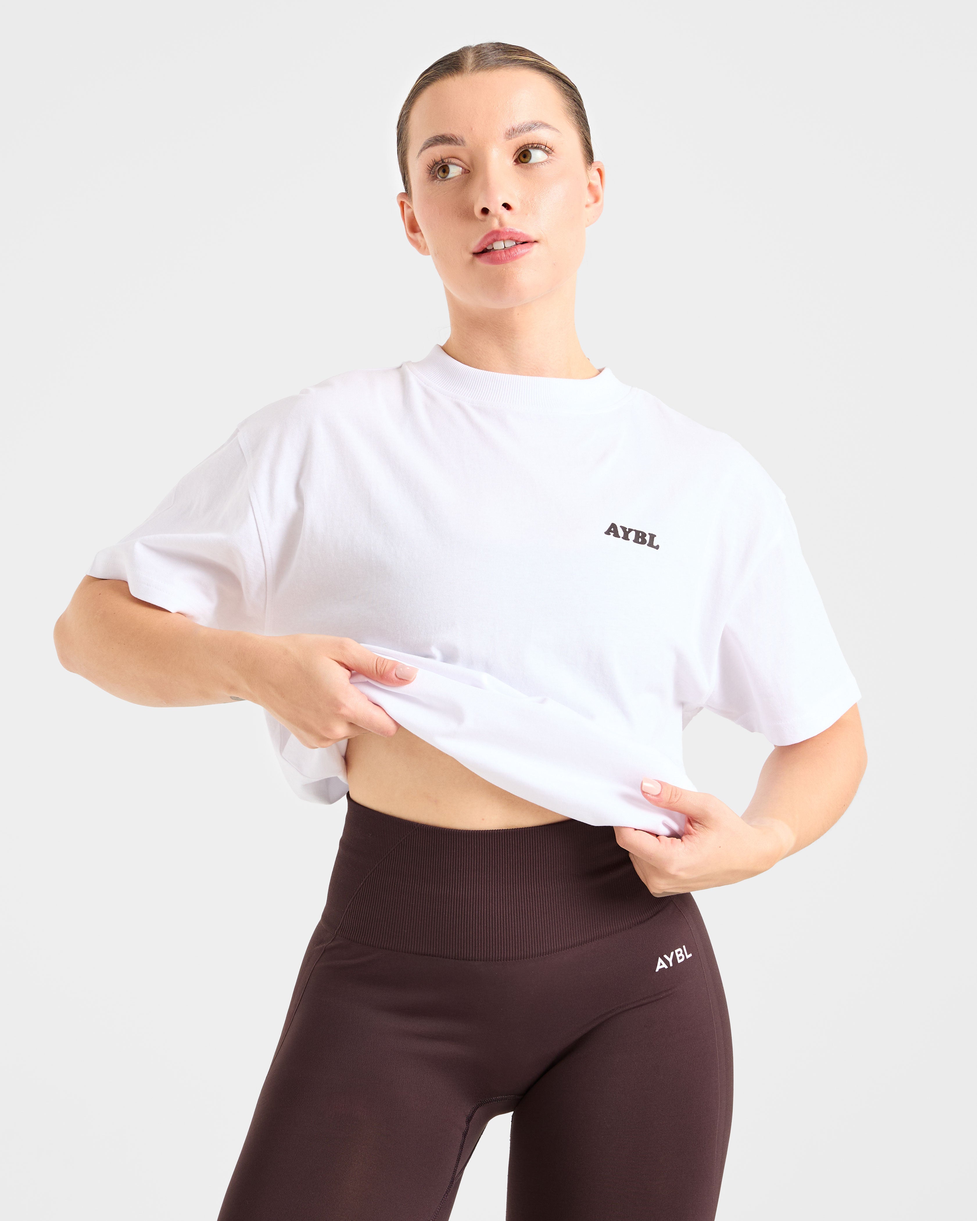 Sports Club Wavy Oversized T Shirt - Weiß/Cocoa Brown