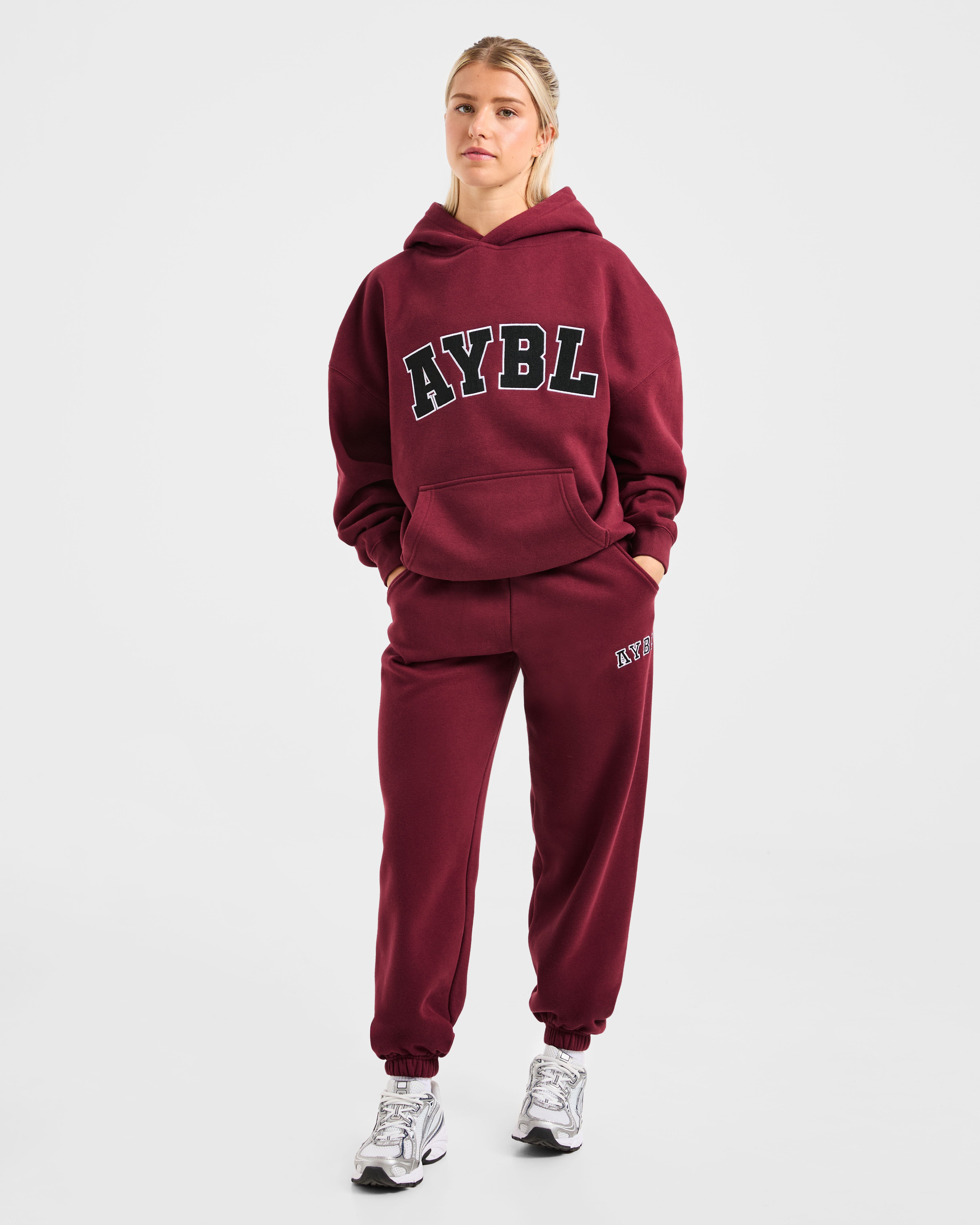 Varsity 2.0 Oversized Joggers - Rot Wine