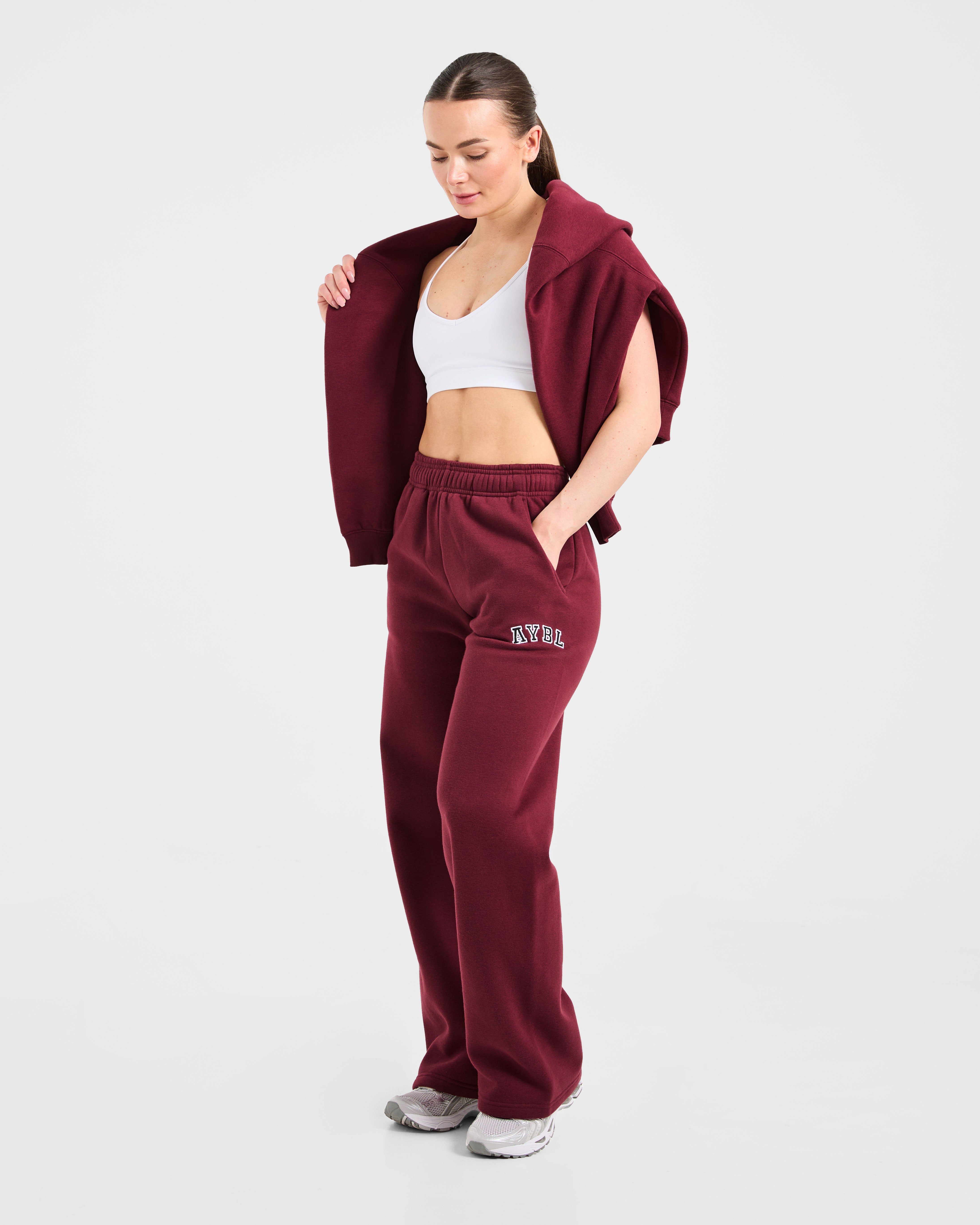 Varsity 2.0 Oversized Straight Leg Joggers - Rot Wine
