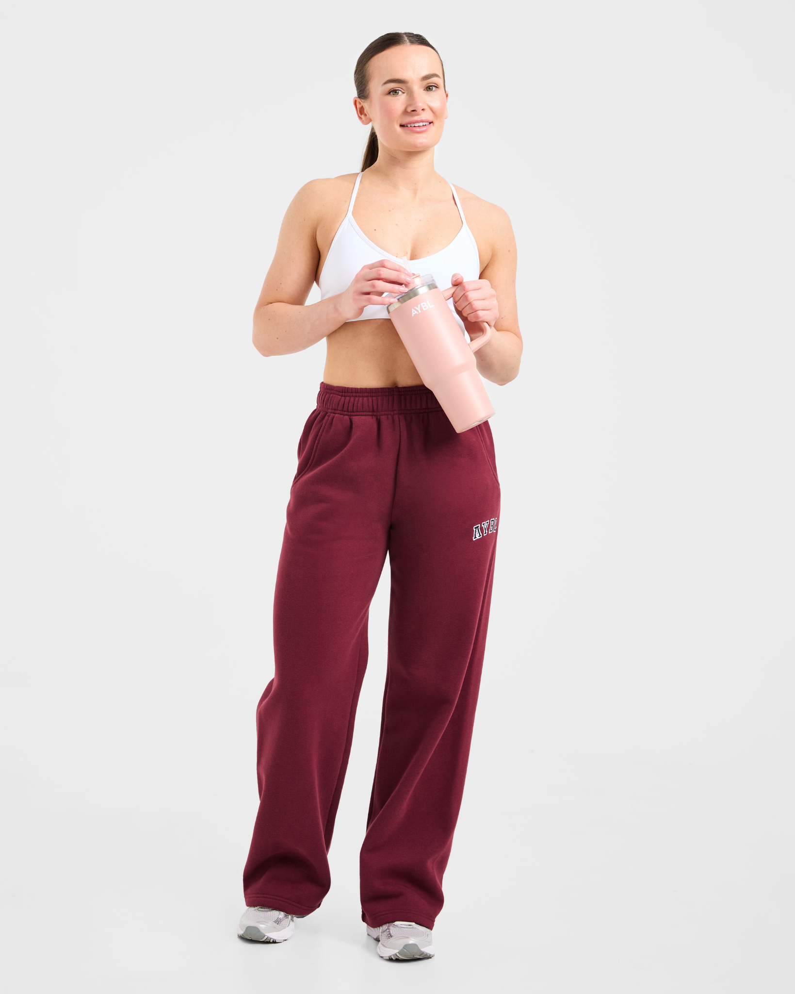 Varsity 2.0 Oversized Straight Leg Joggers - Rot Wine