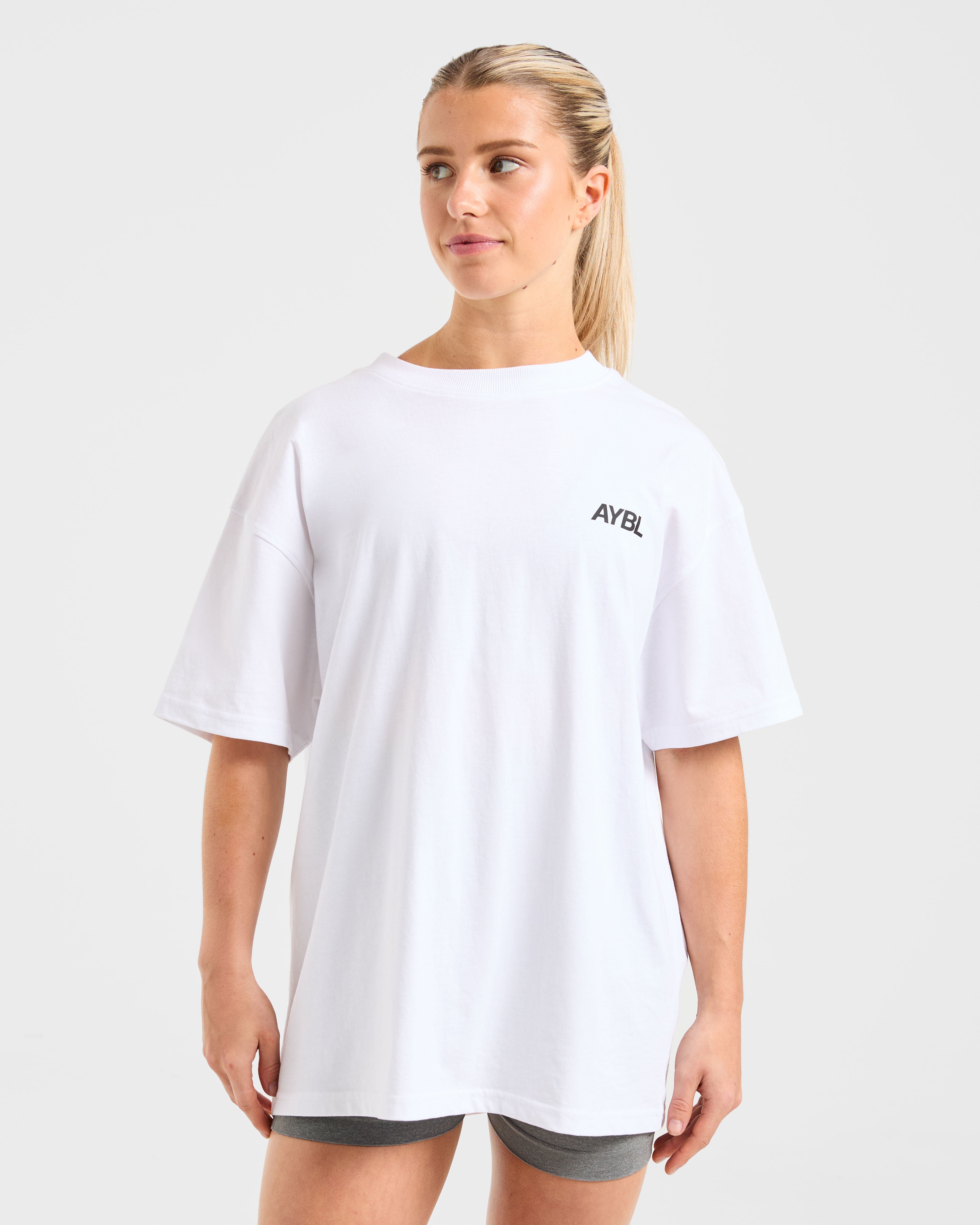 AYBL Sports Club Oversized T Shirt - Weiß