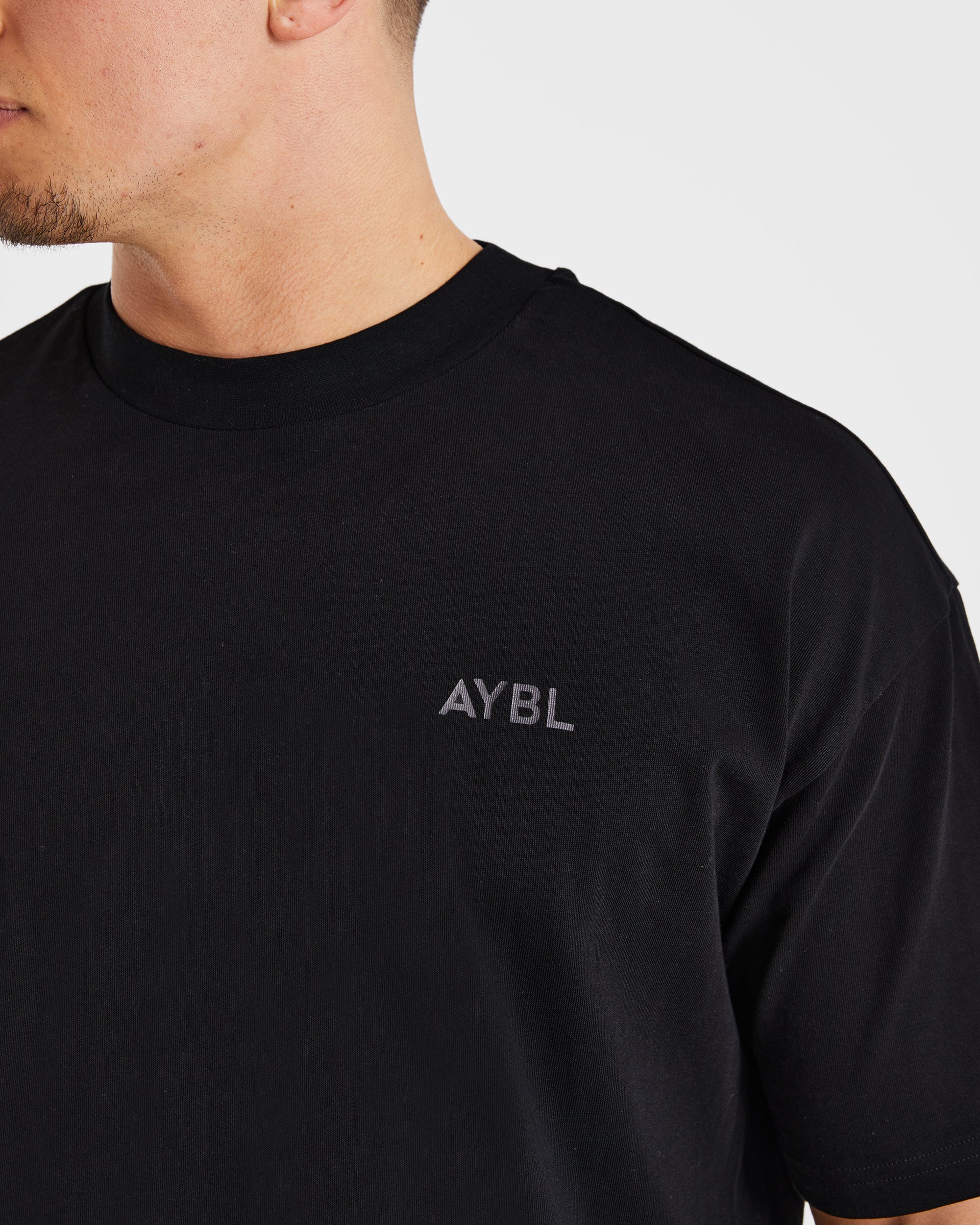 Essential Oversized T Shirt - Schwarz