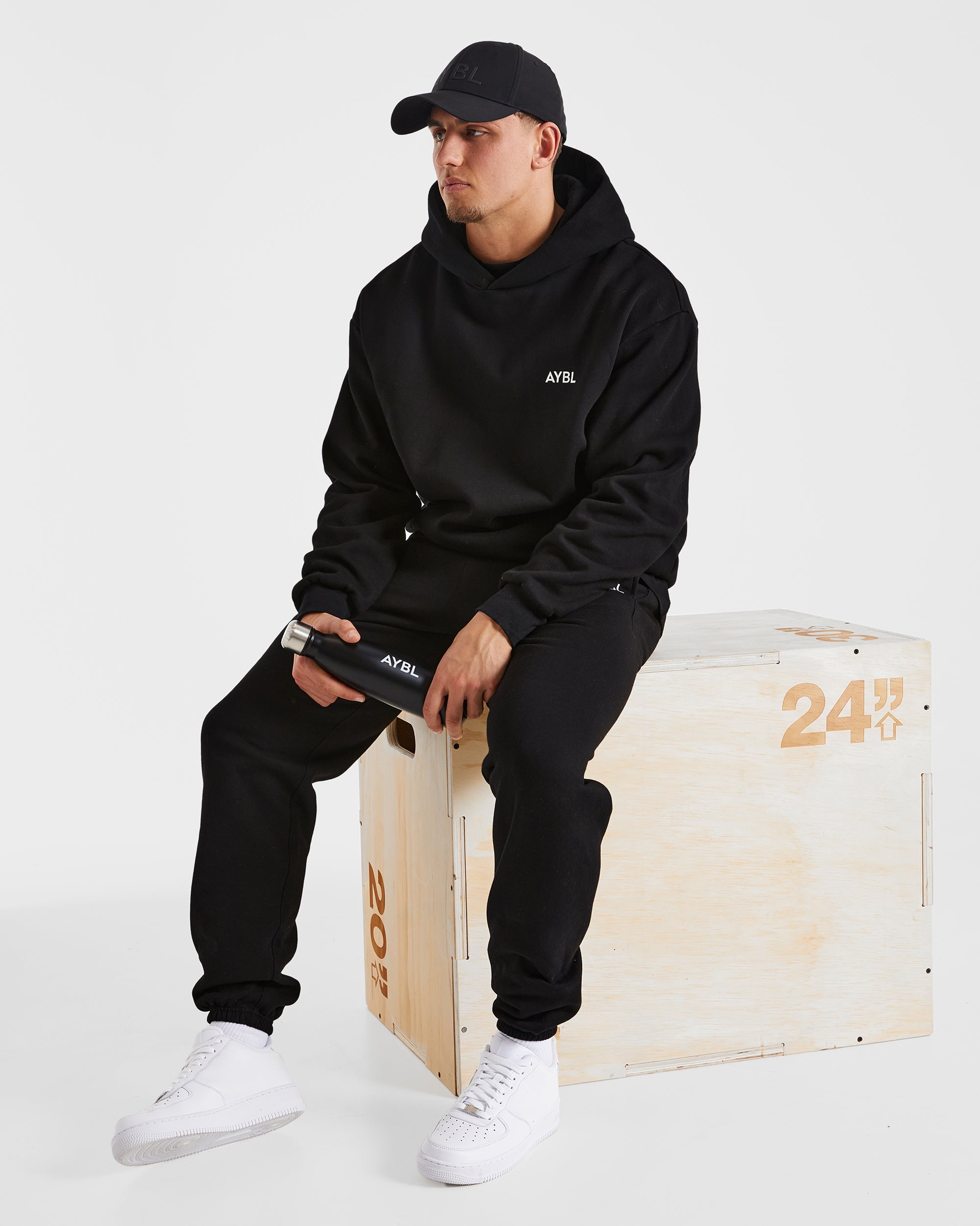 Essential Oversized Hoodie - Schwarz