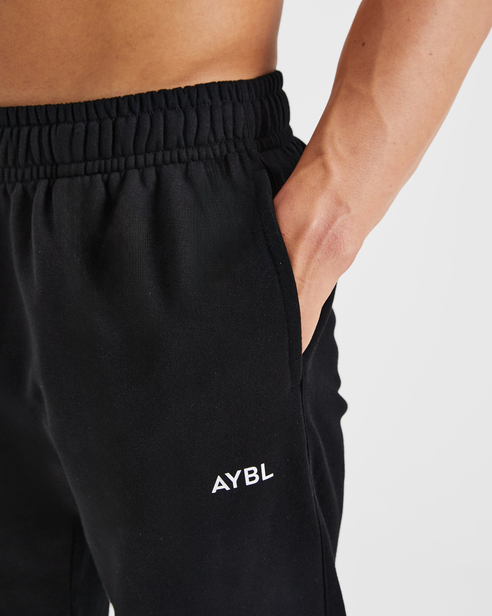 Essential Joggers - Schwarz