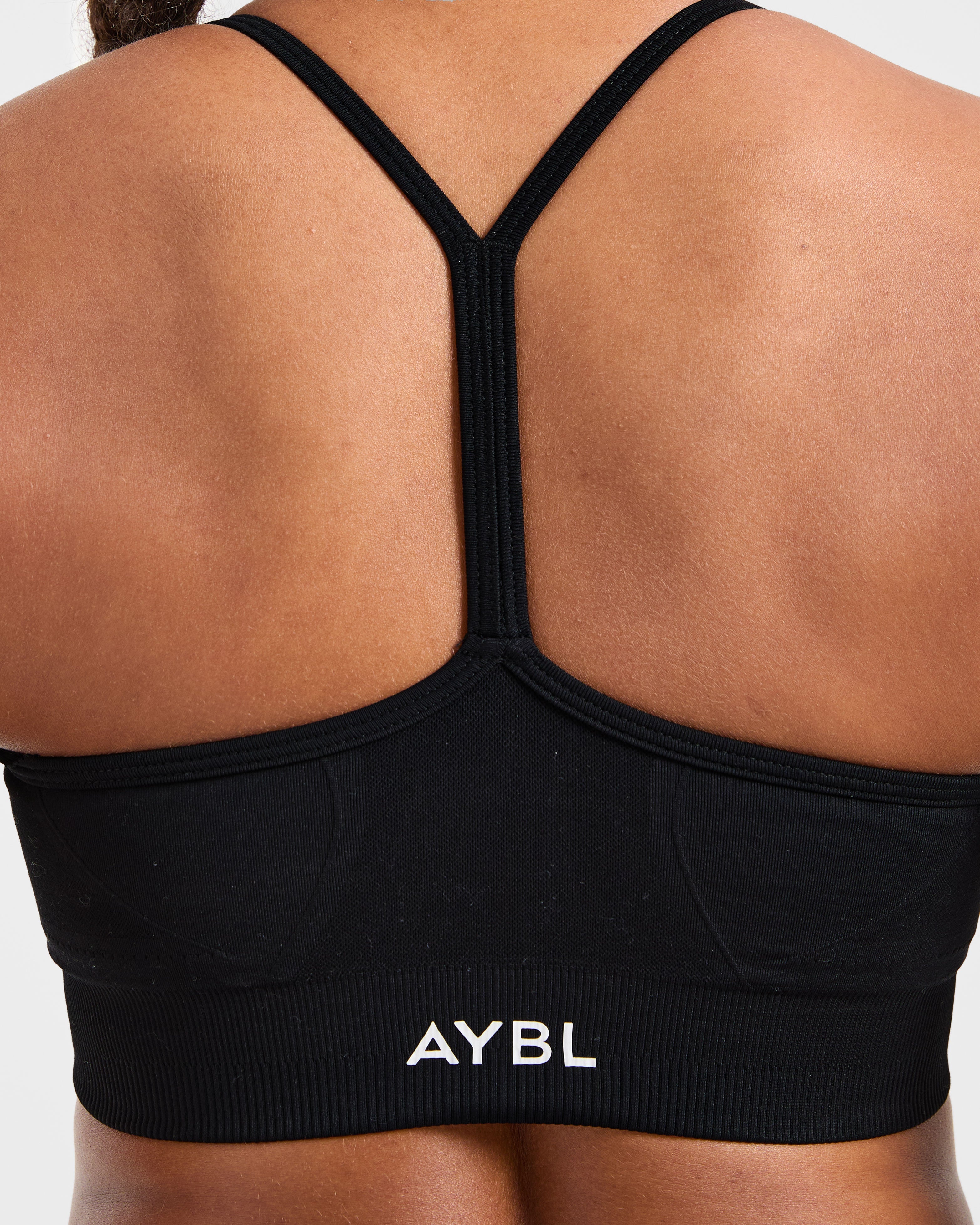 Empower Seamless Sports Bra - Schwarz