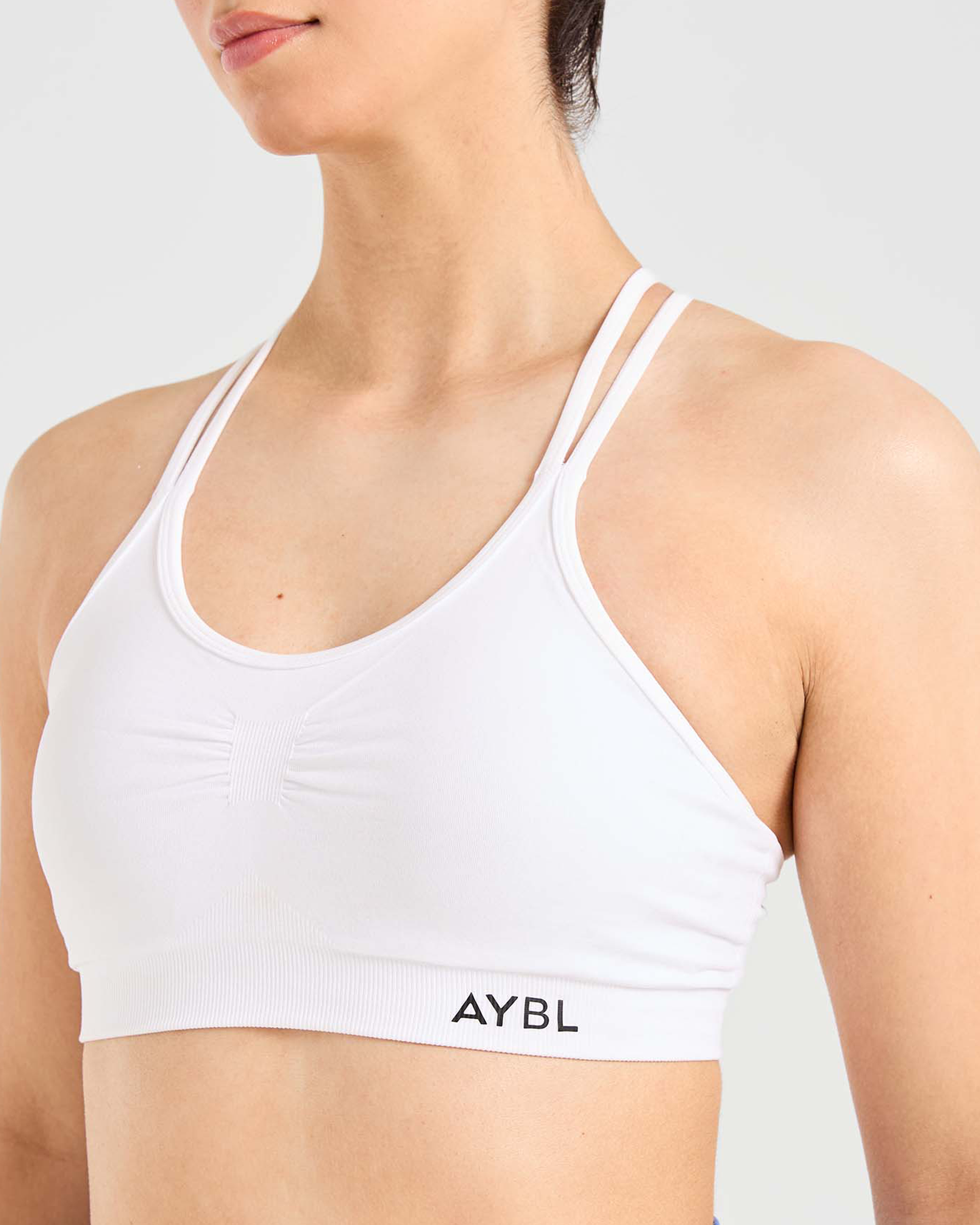 Essential Seamless Ruched Sports Bra - Weiß