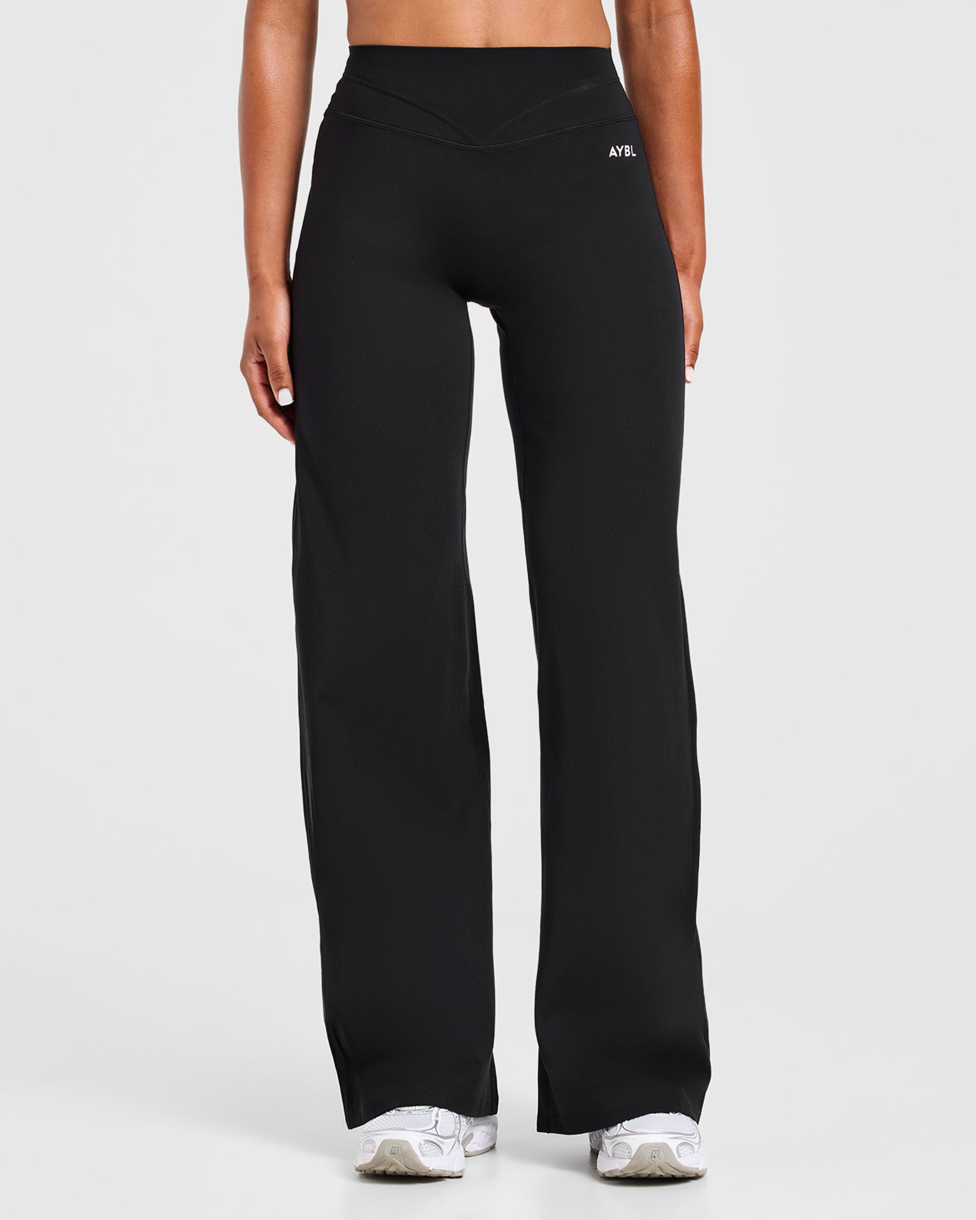 Engage Straight Leg Leggings - Schwarz