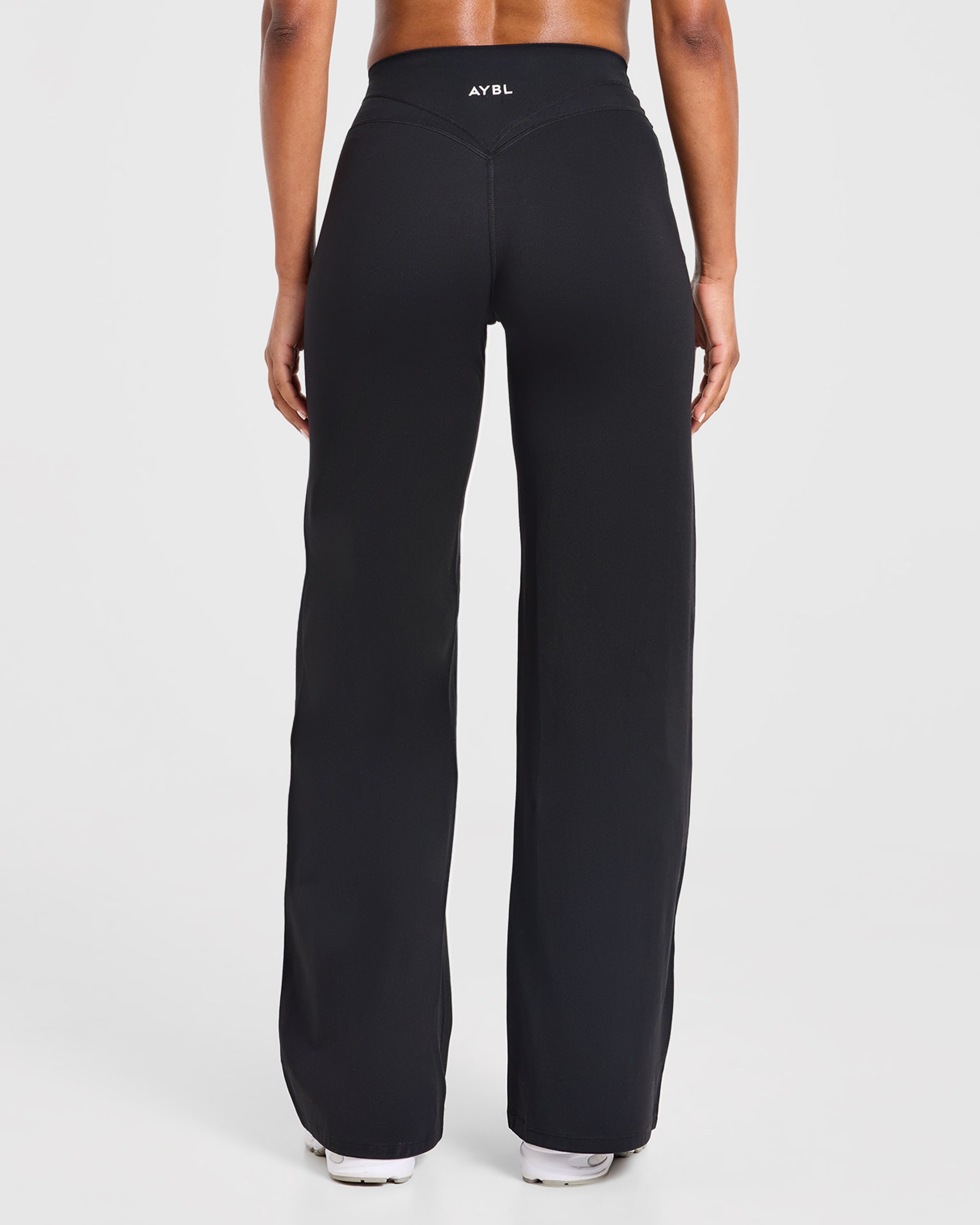 Engage Straight Leg Leggings - Schwarz