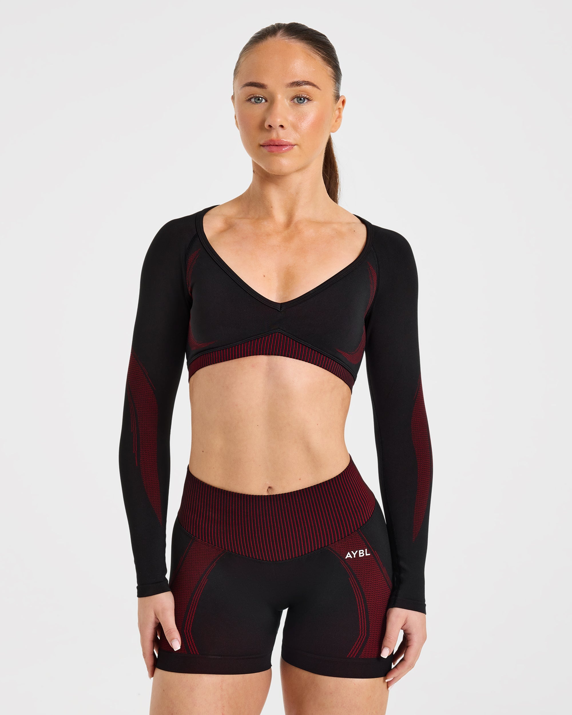 Charge Seamless Long Sleeve Crop Top - Schwarz/Rot