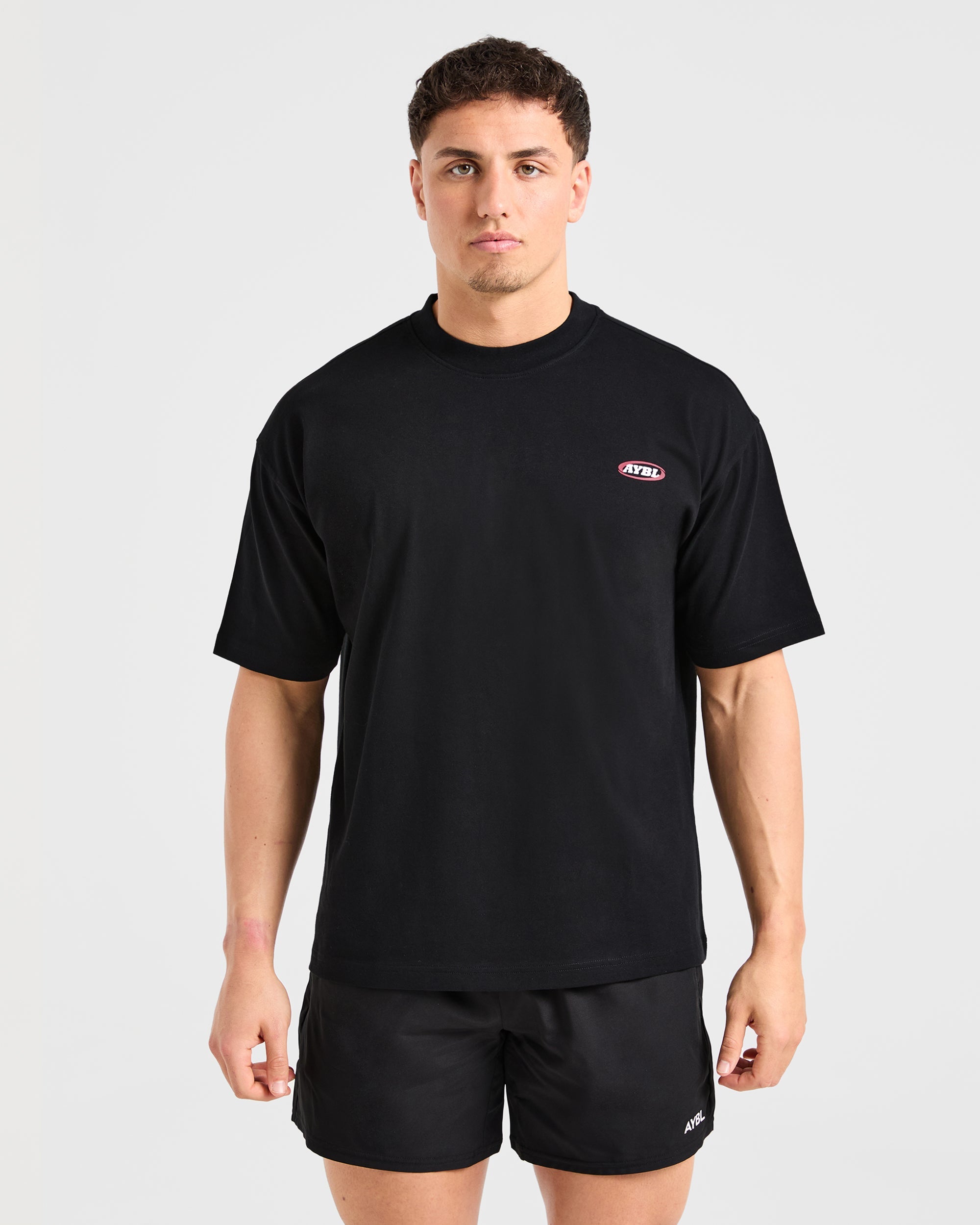 Athletics Script Oversized T Shirt - Schwarz