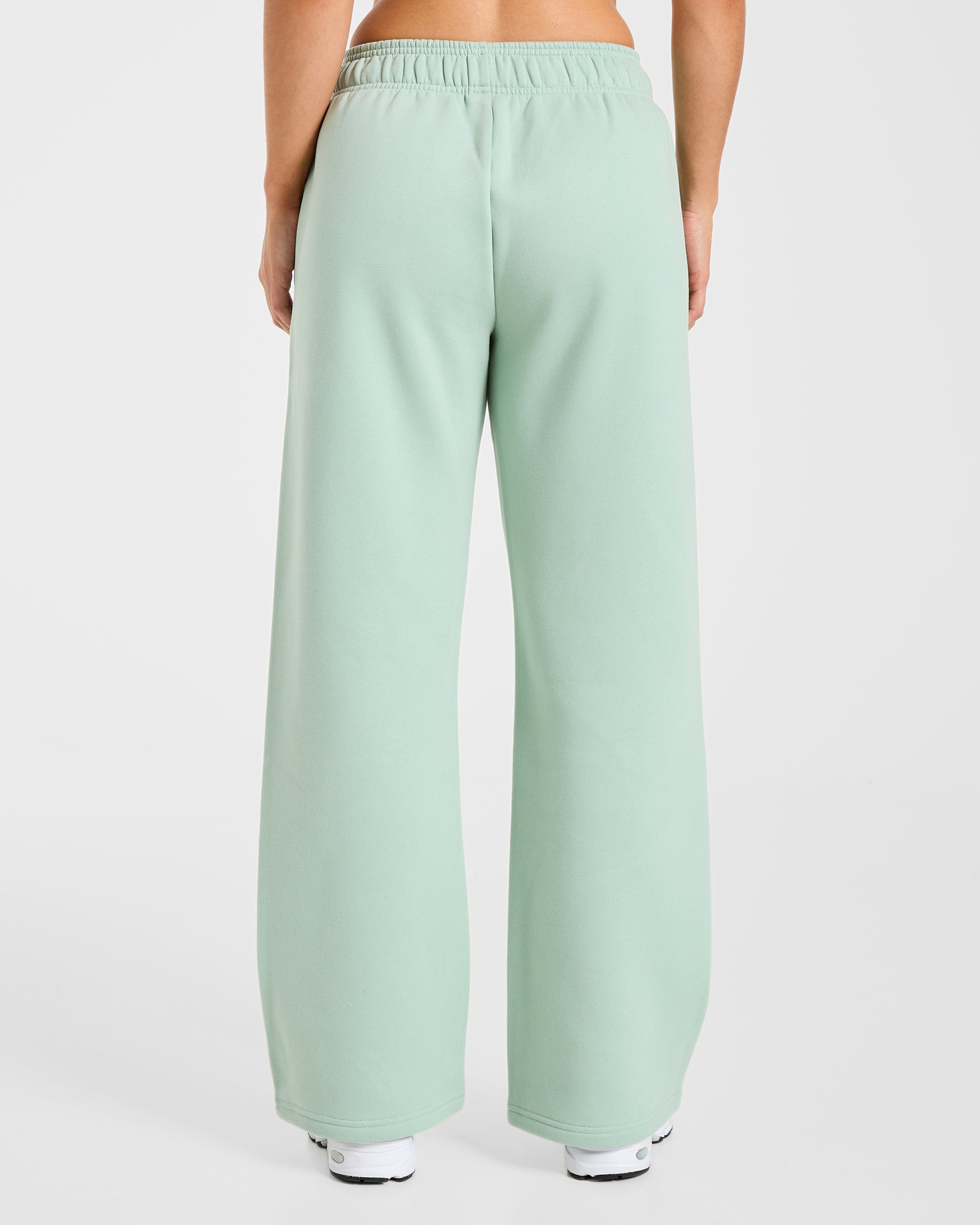 Varsity 2.0 Oversized Straight Leg Joggers - Sage Grün