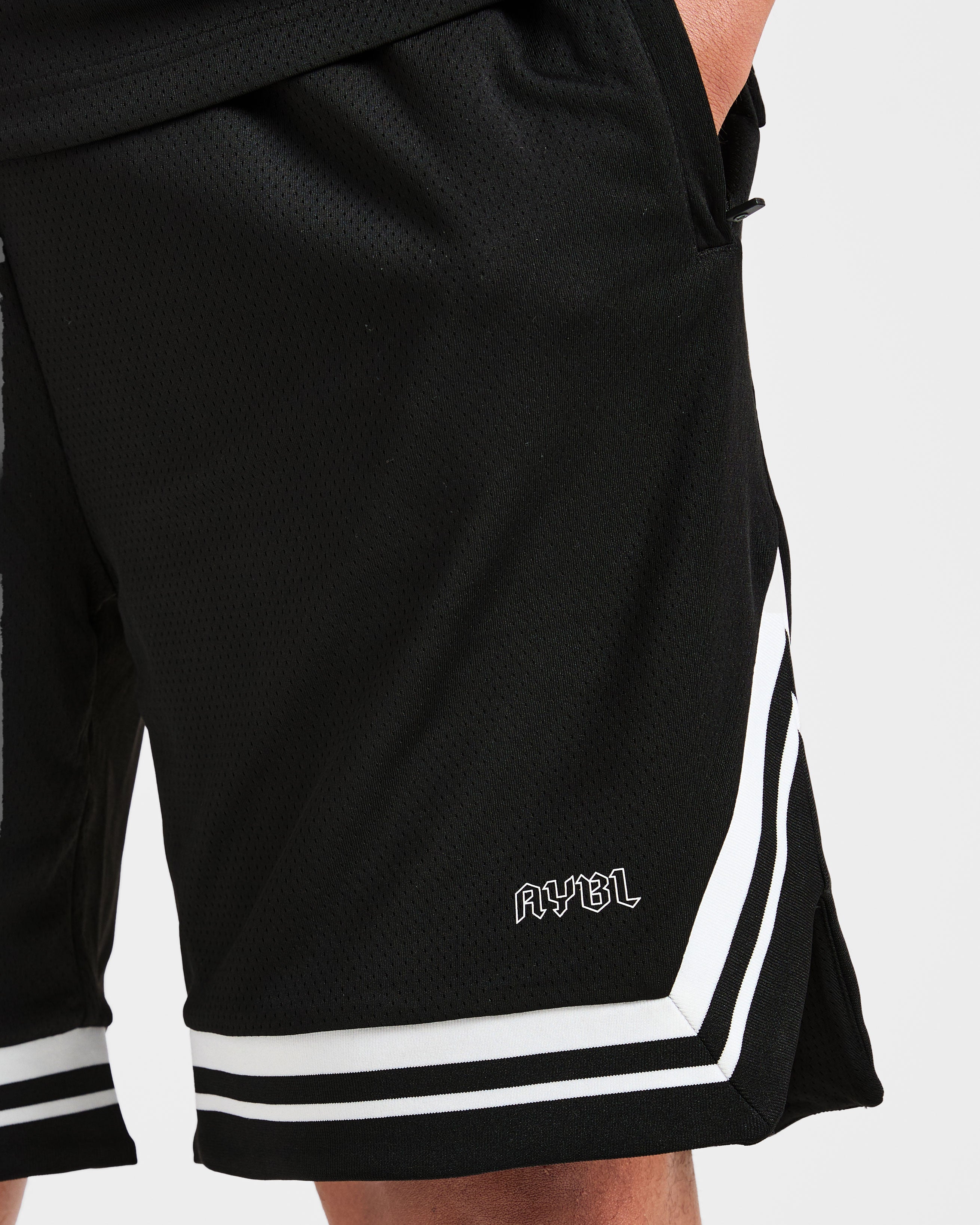 Rebound Stripe Shorts - Schwarz