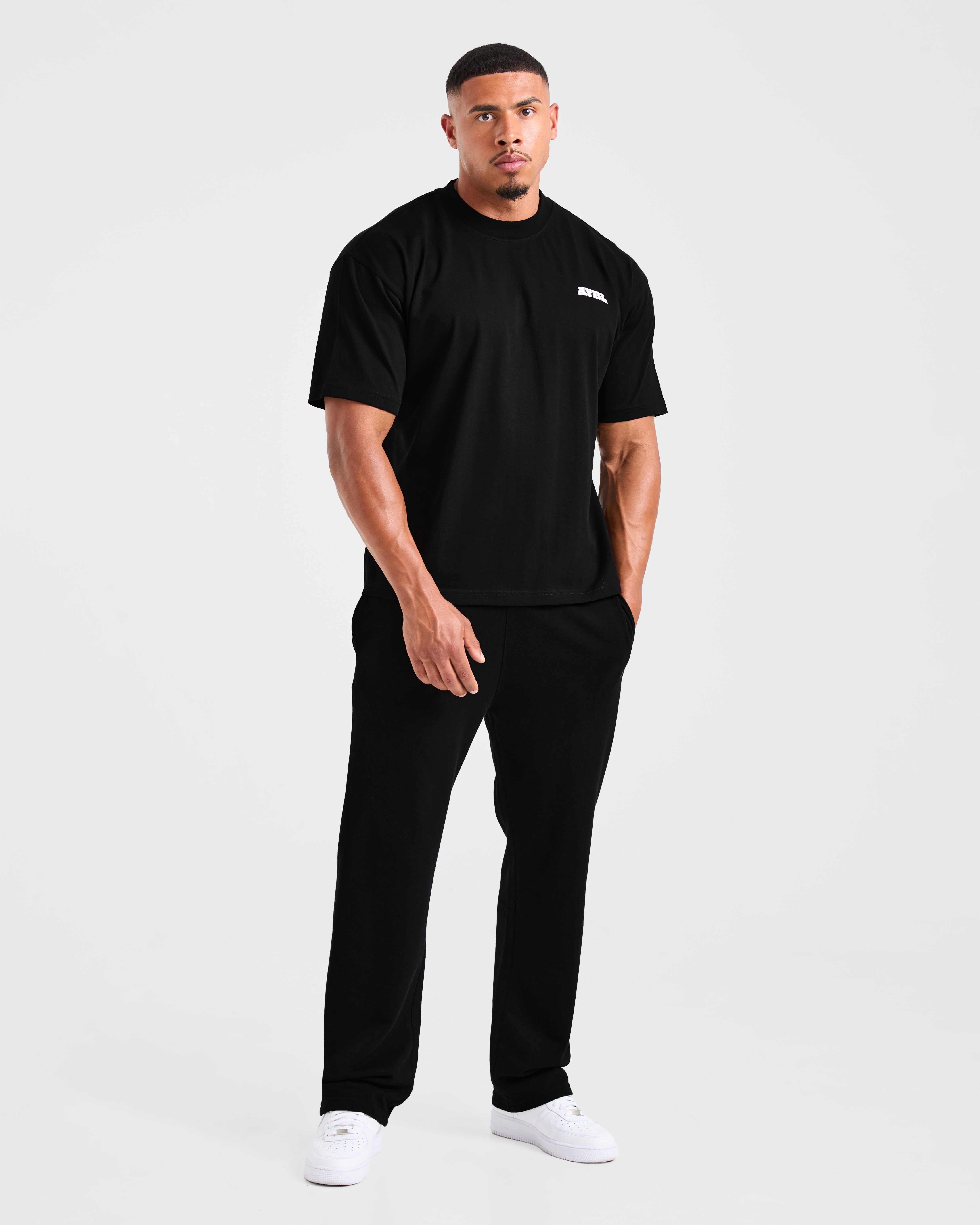 Global Oversized T Shirt - Schwarz/Rot