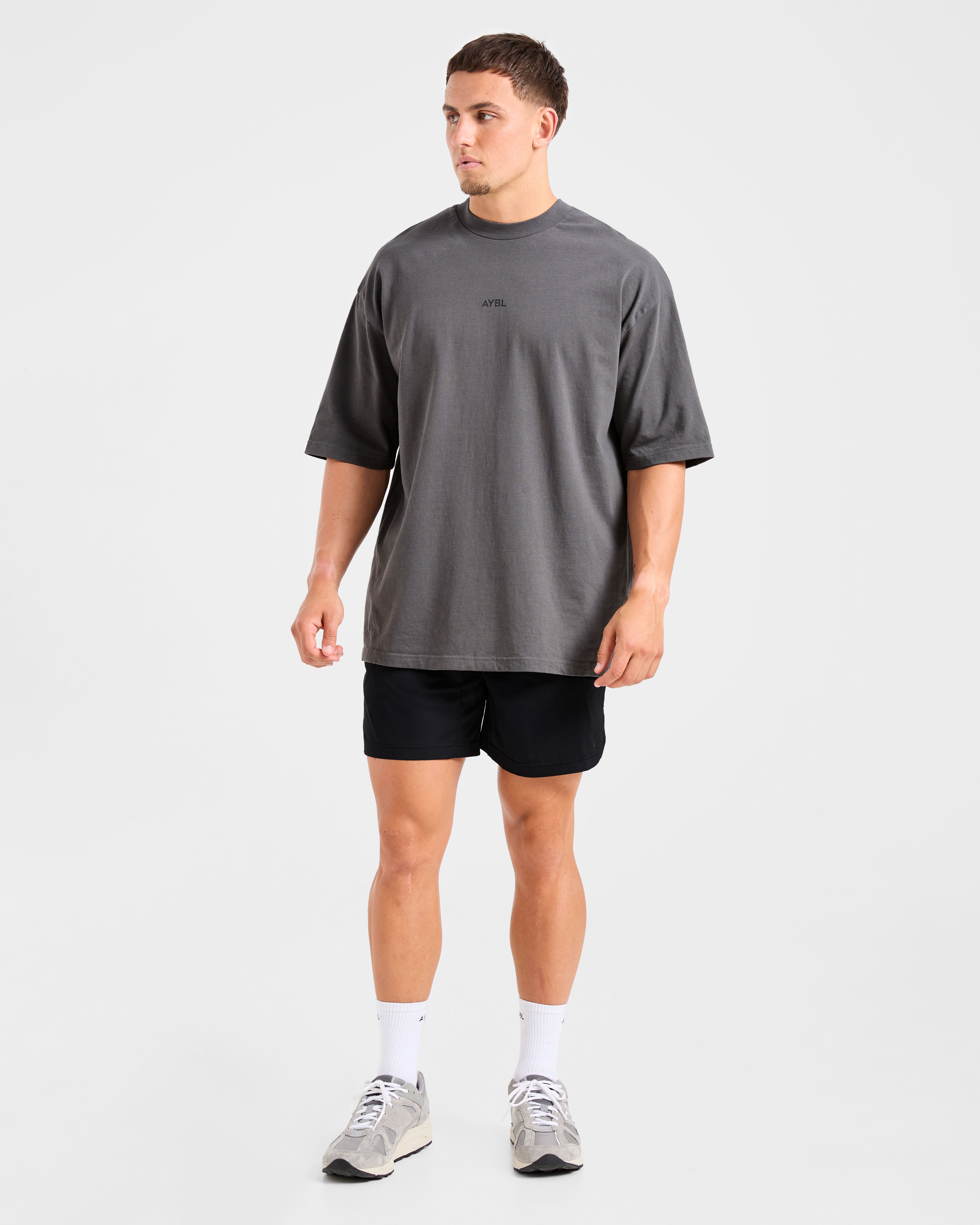 Ascend 7" Shorts - Schwarz