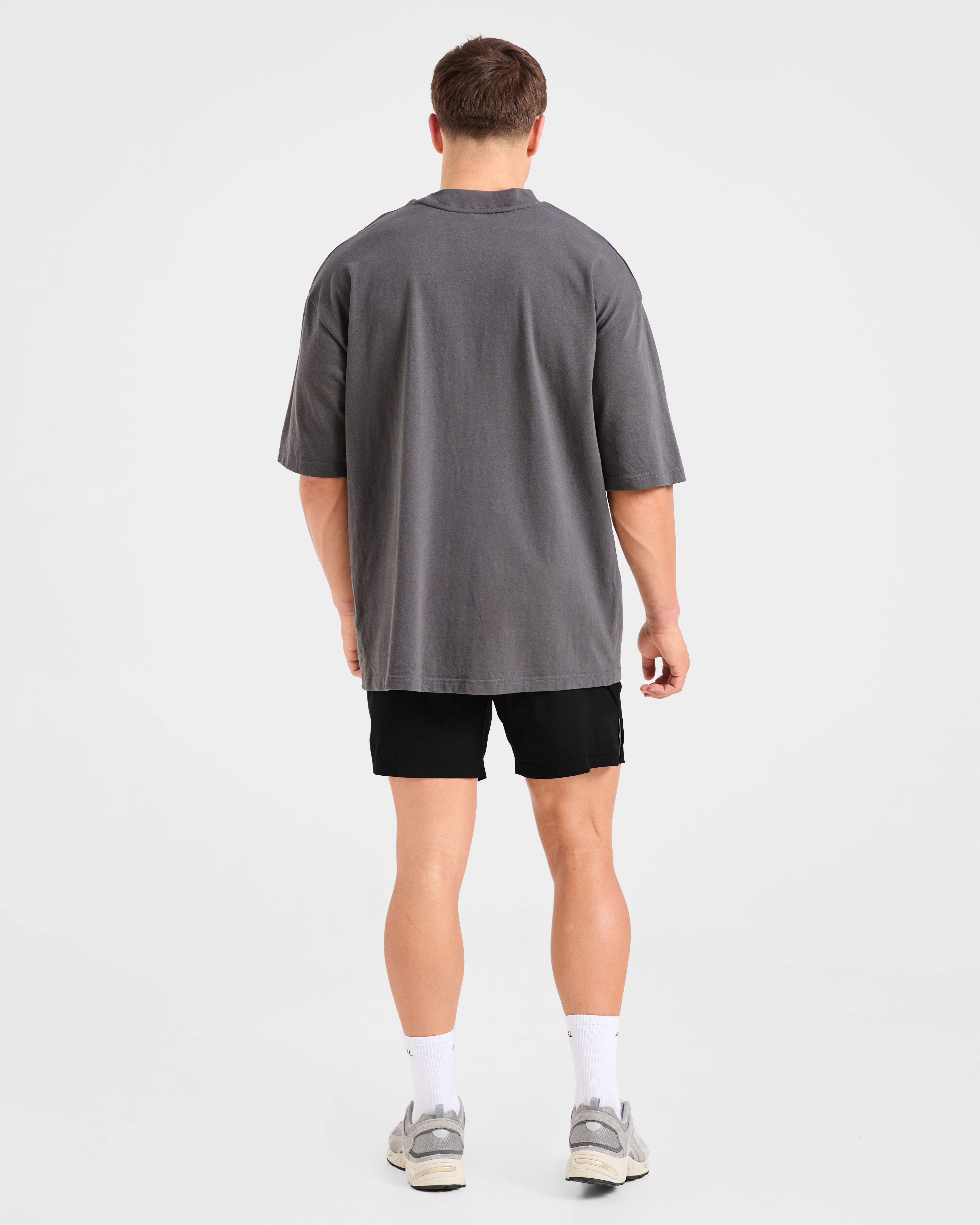 Ascend 7" Shorts - Schwarz