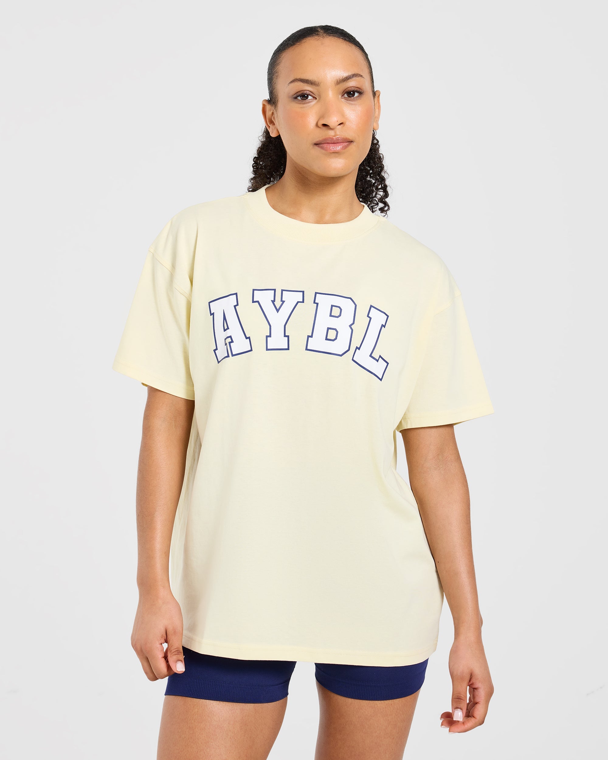 Varsity 2.0 Oversized T Shirt - Butter Gelb