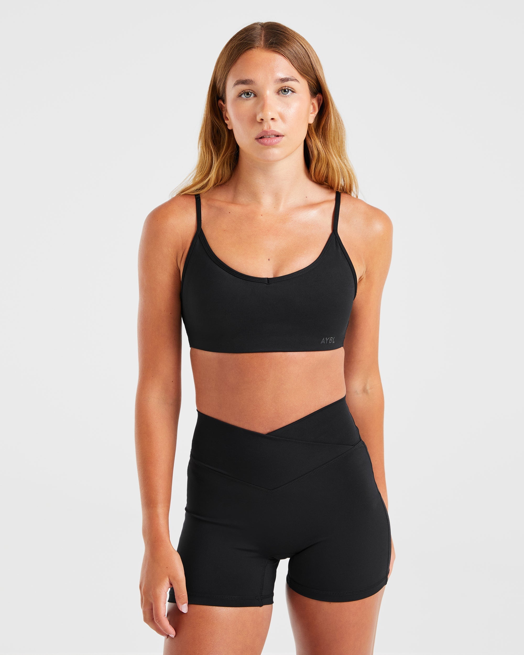 Sculpt Wrap Sports Bra Schwarz