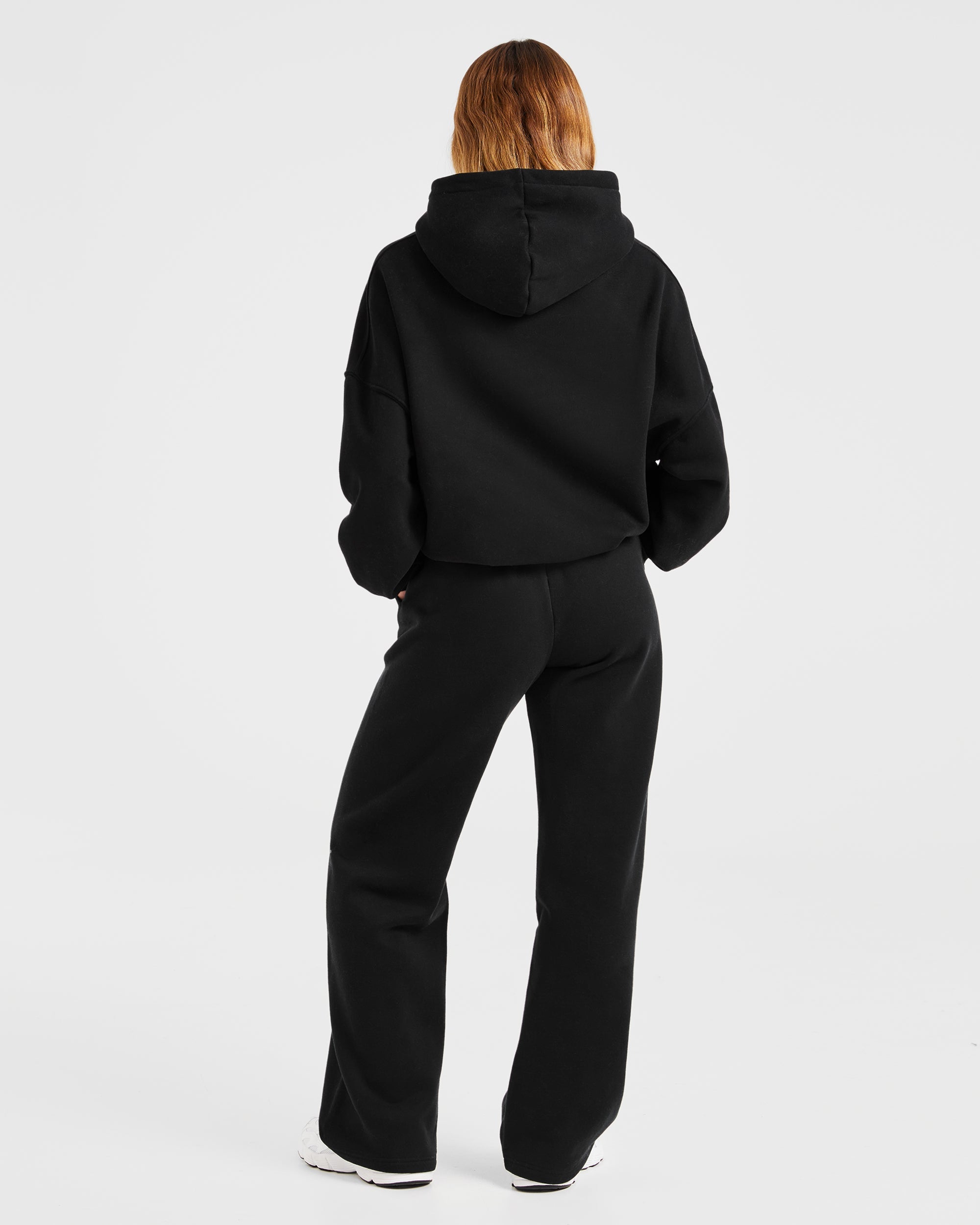 Varsity Oversized Straight Leg Joggers - Schwarz