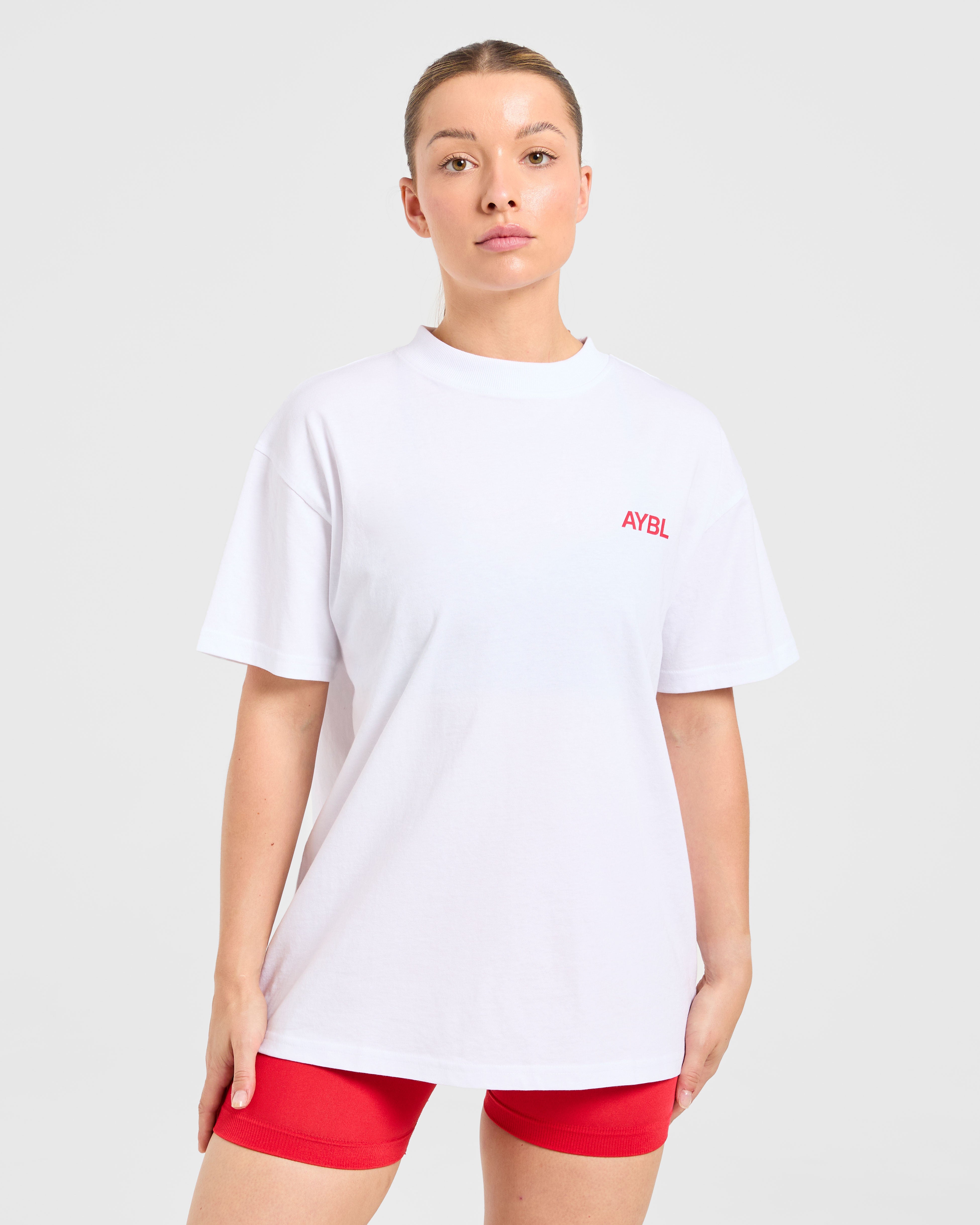 AYBL Sports Club Oversized T Shirt - Weiß/True Rot