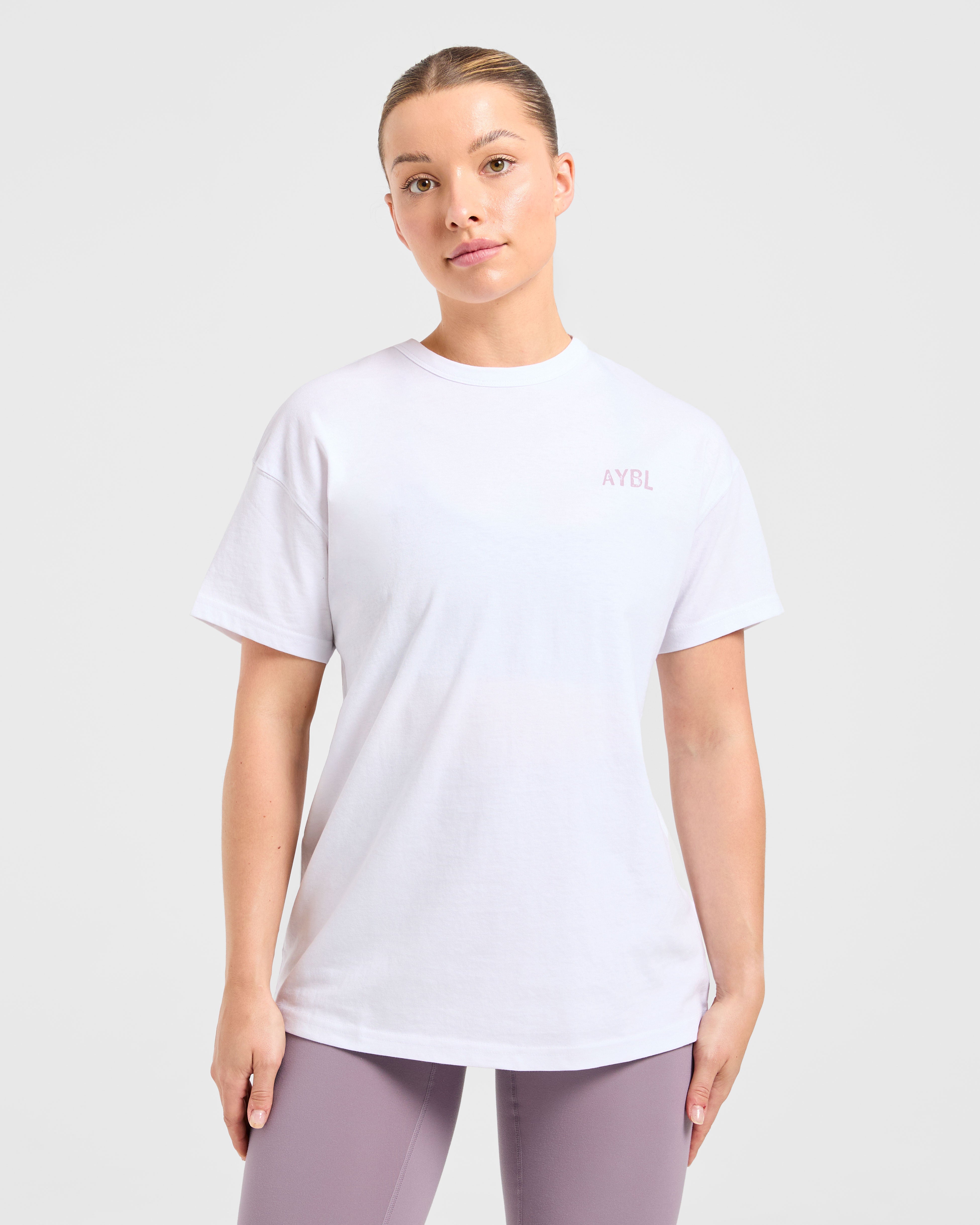 Strong Women Graphic Oversized T Shirt - Weiß/Lila