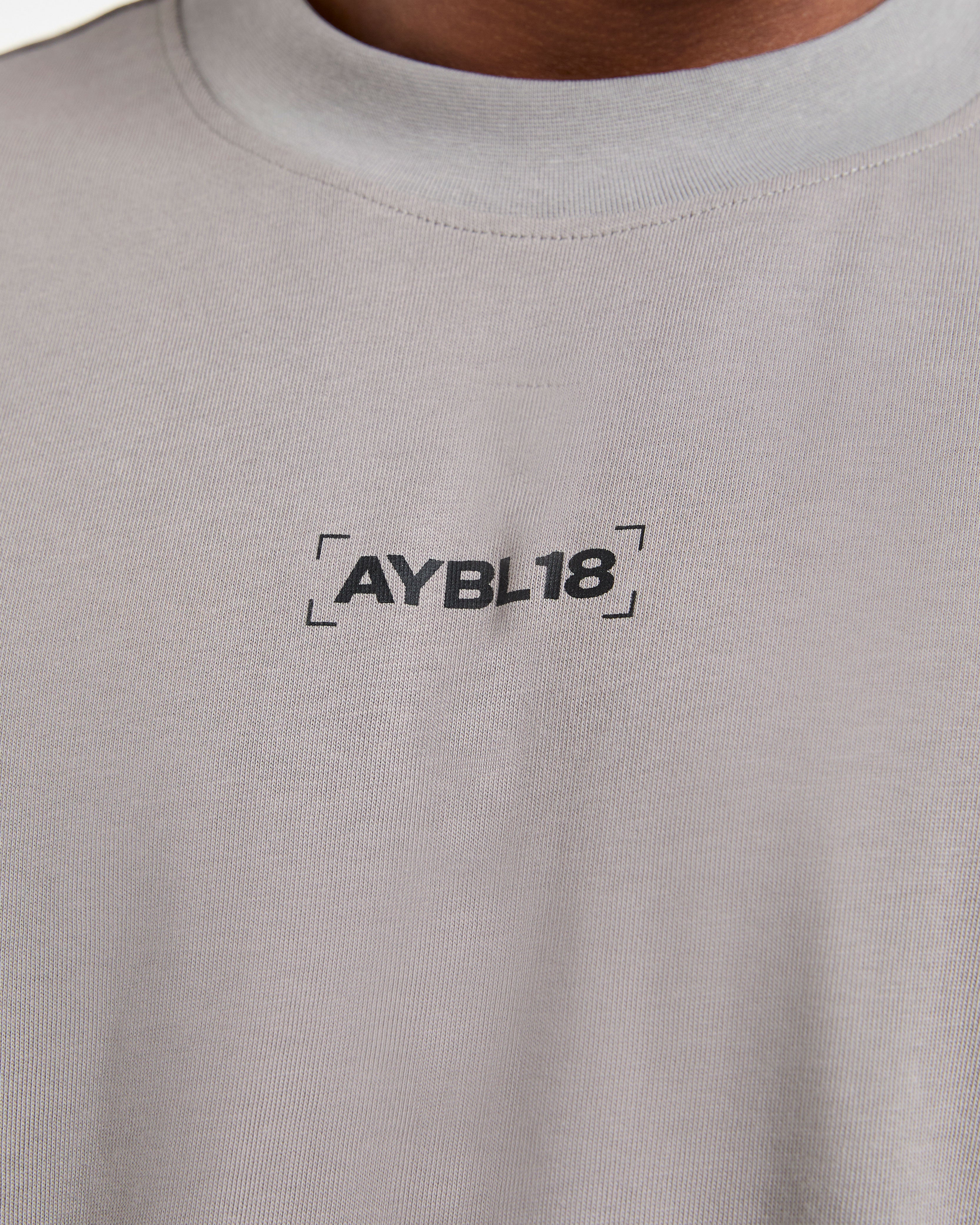 Power Club Oversized T Shirt - Grau