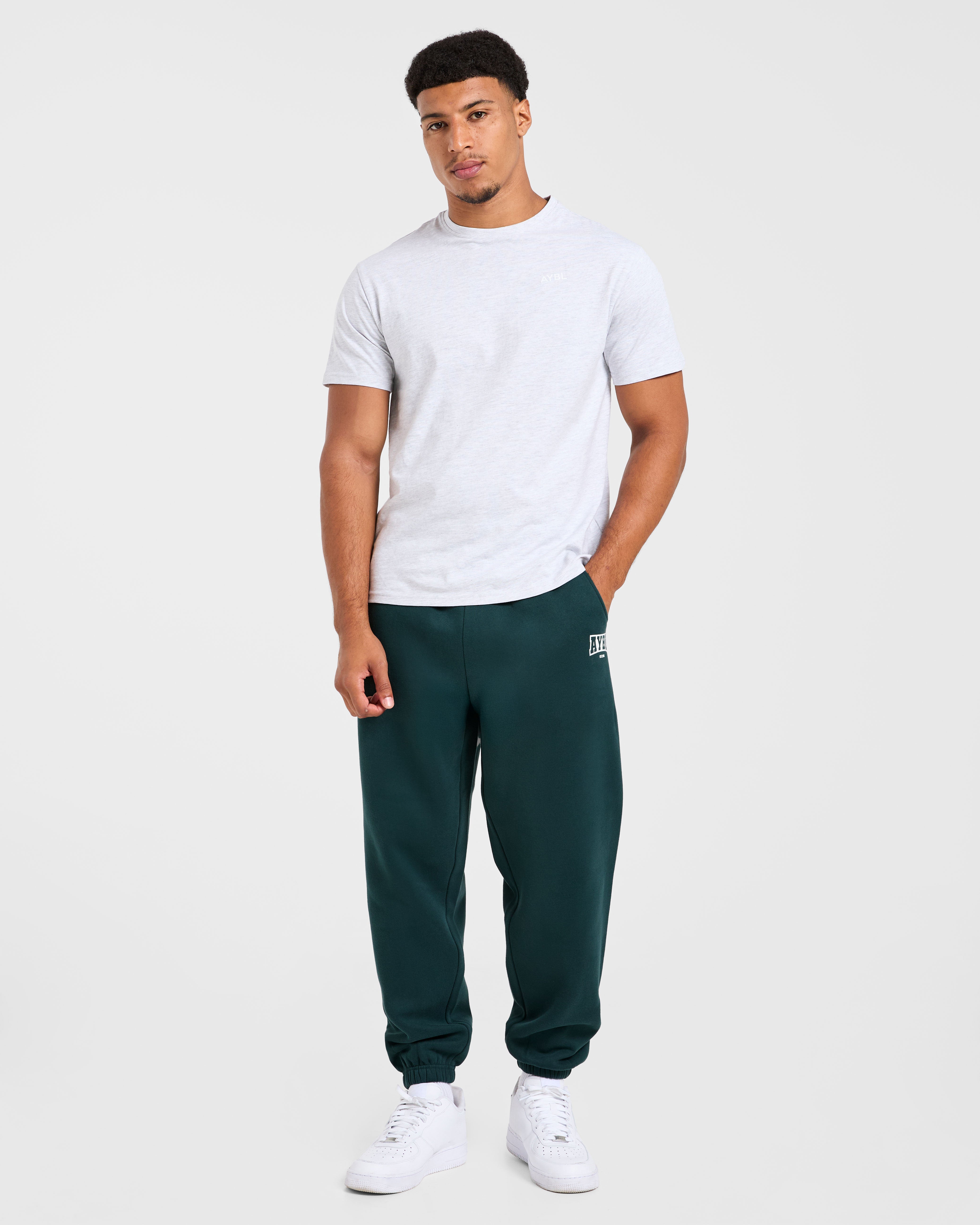 Academy Oversized Joggers - Pine Grün