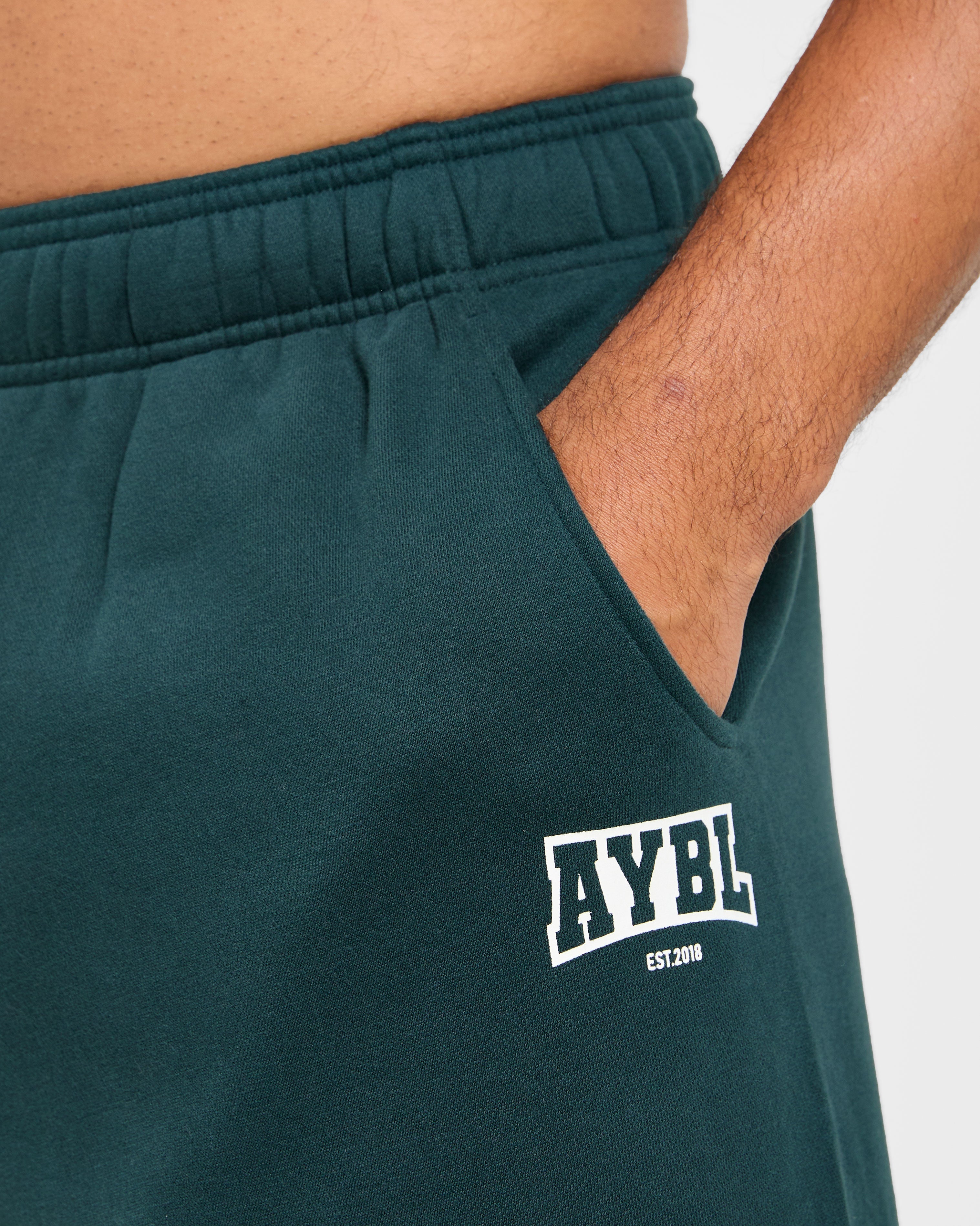 Academy Oversized Joggers - Pine Grün