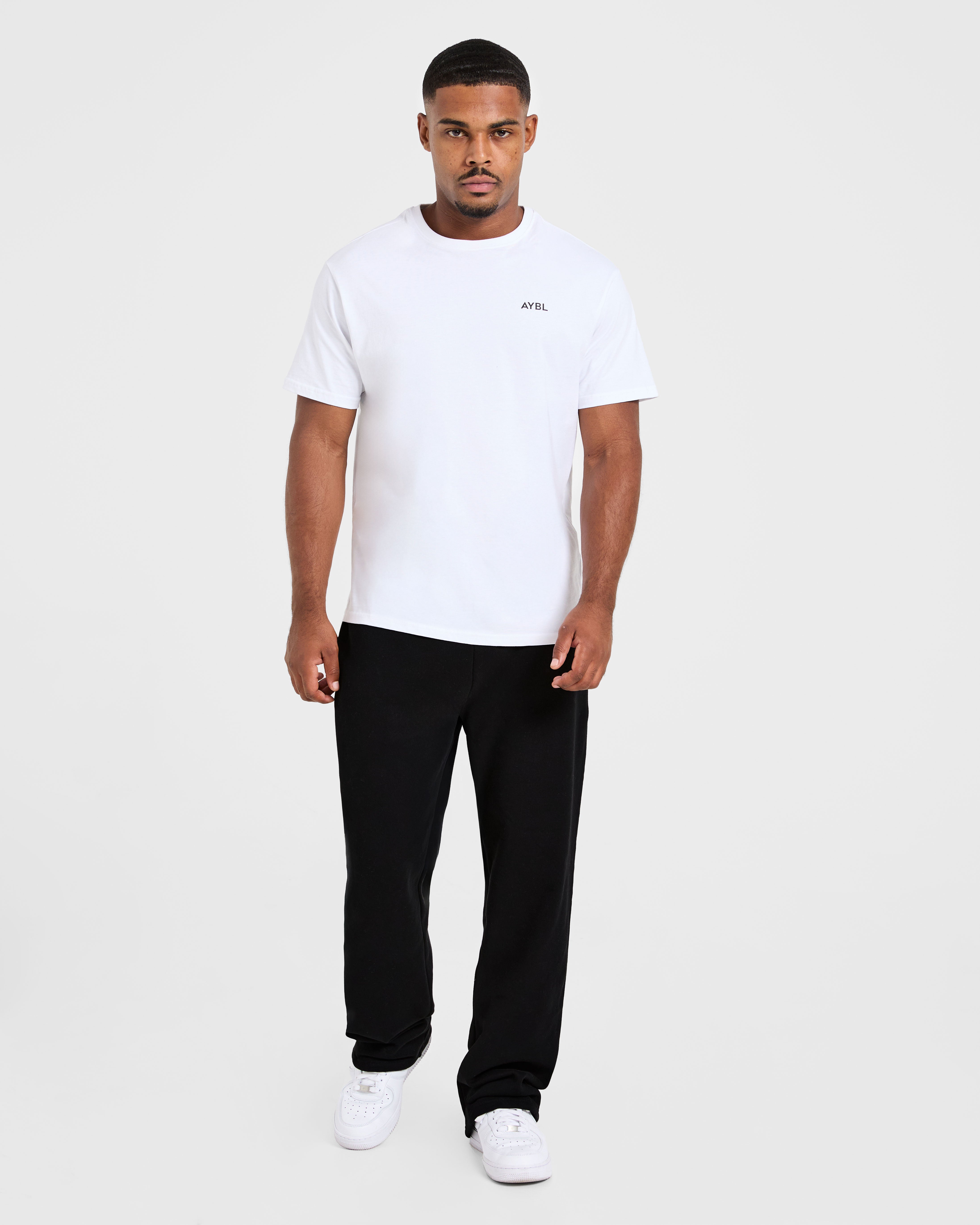 Essential Oversized Straight Leg Joggers - Schwarz