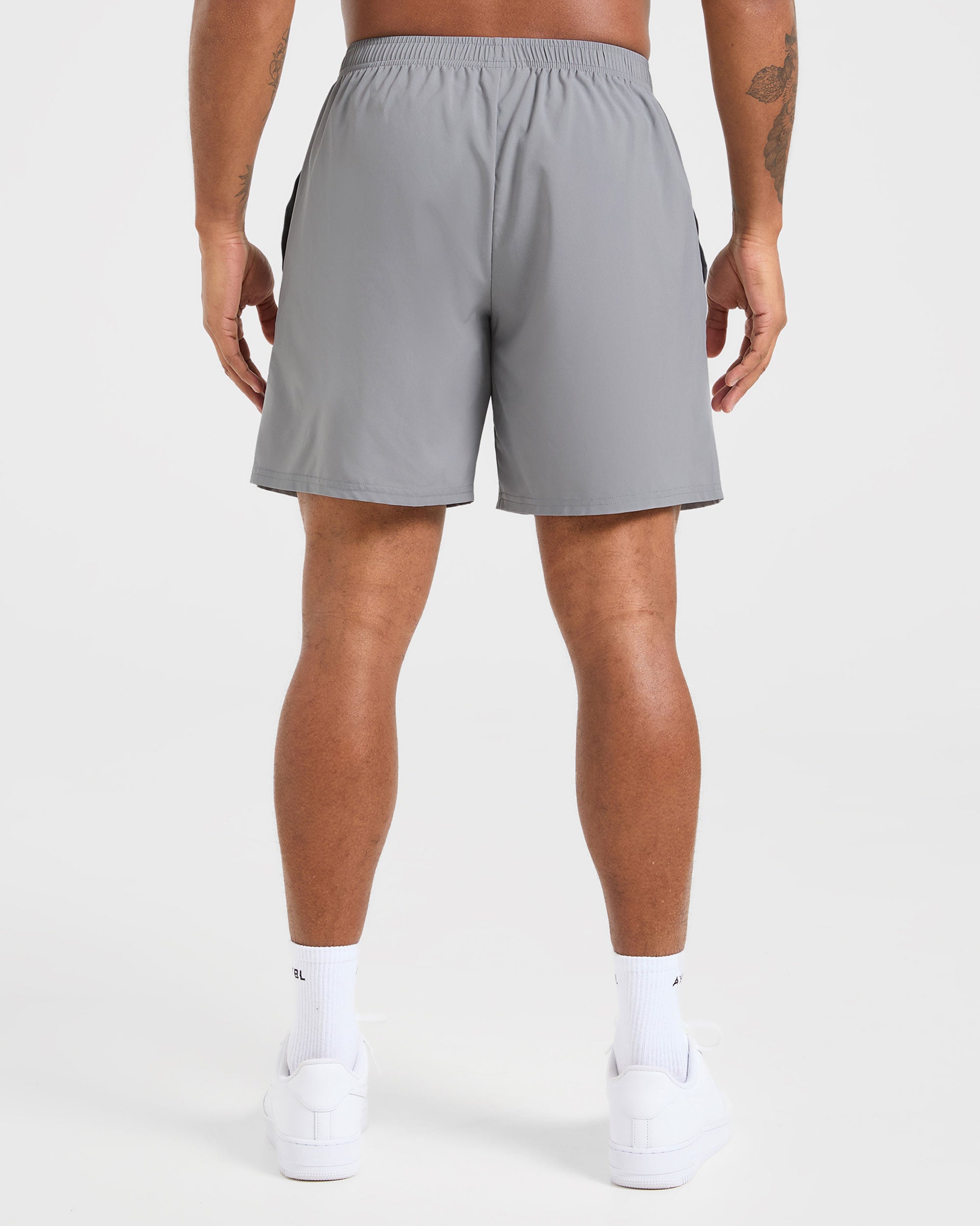 Core 7" Shorts - Grau