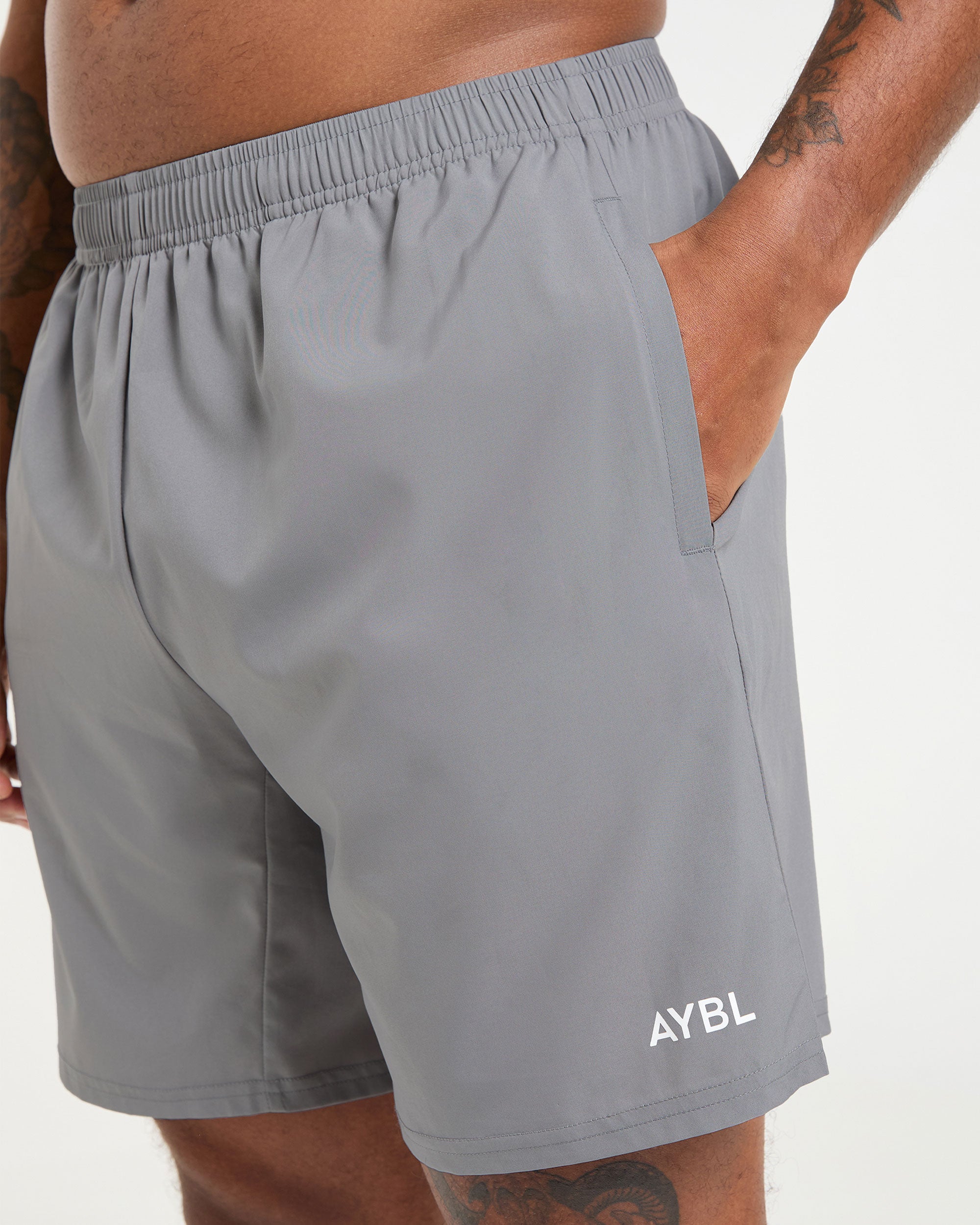Core 7" Shorts - Grau