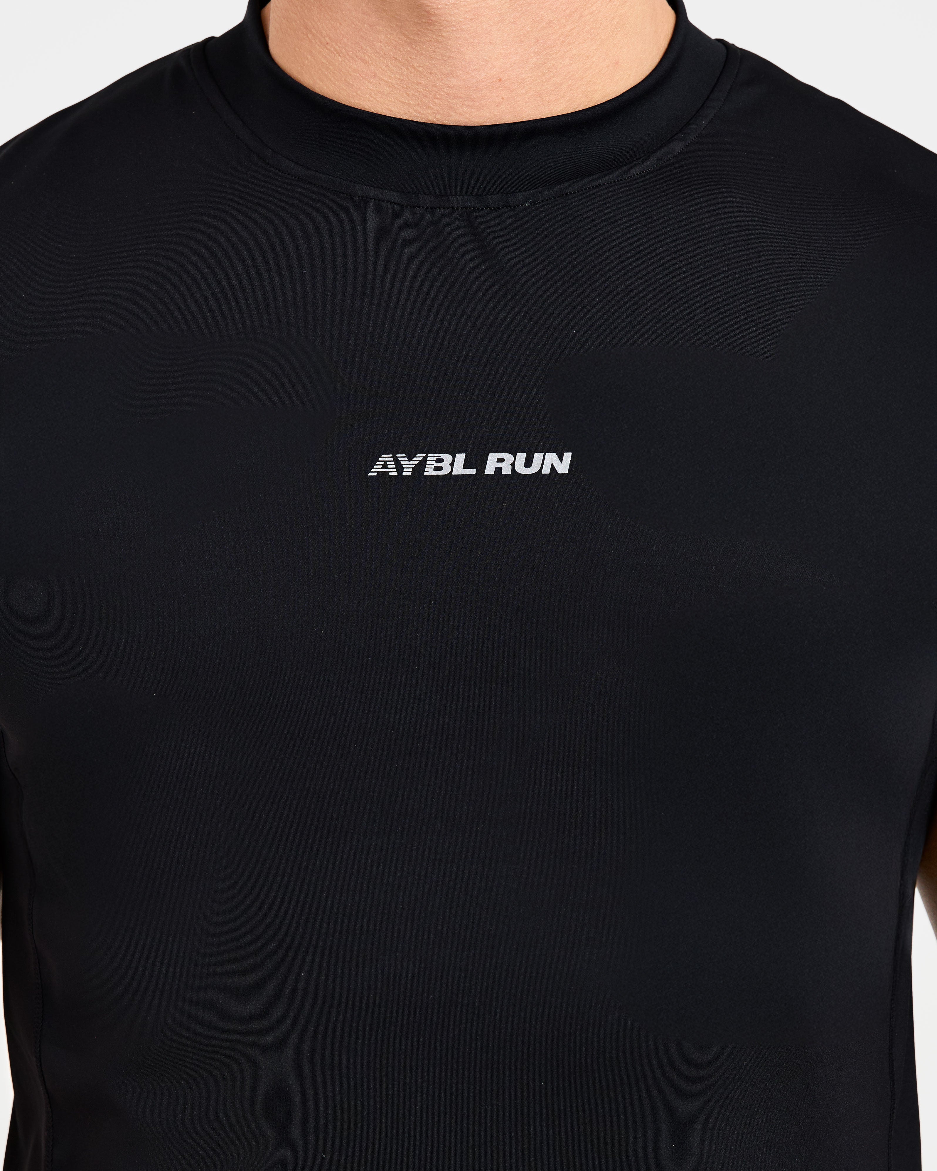 Run Slim Tank - Schwarz