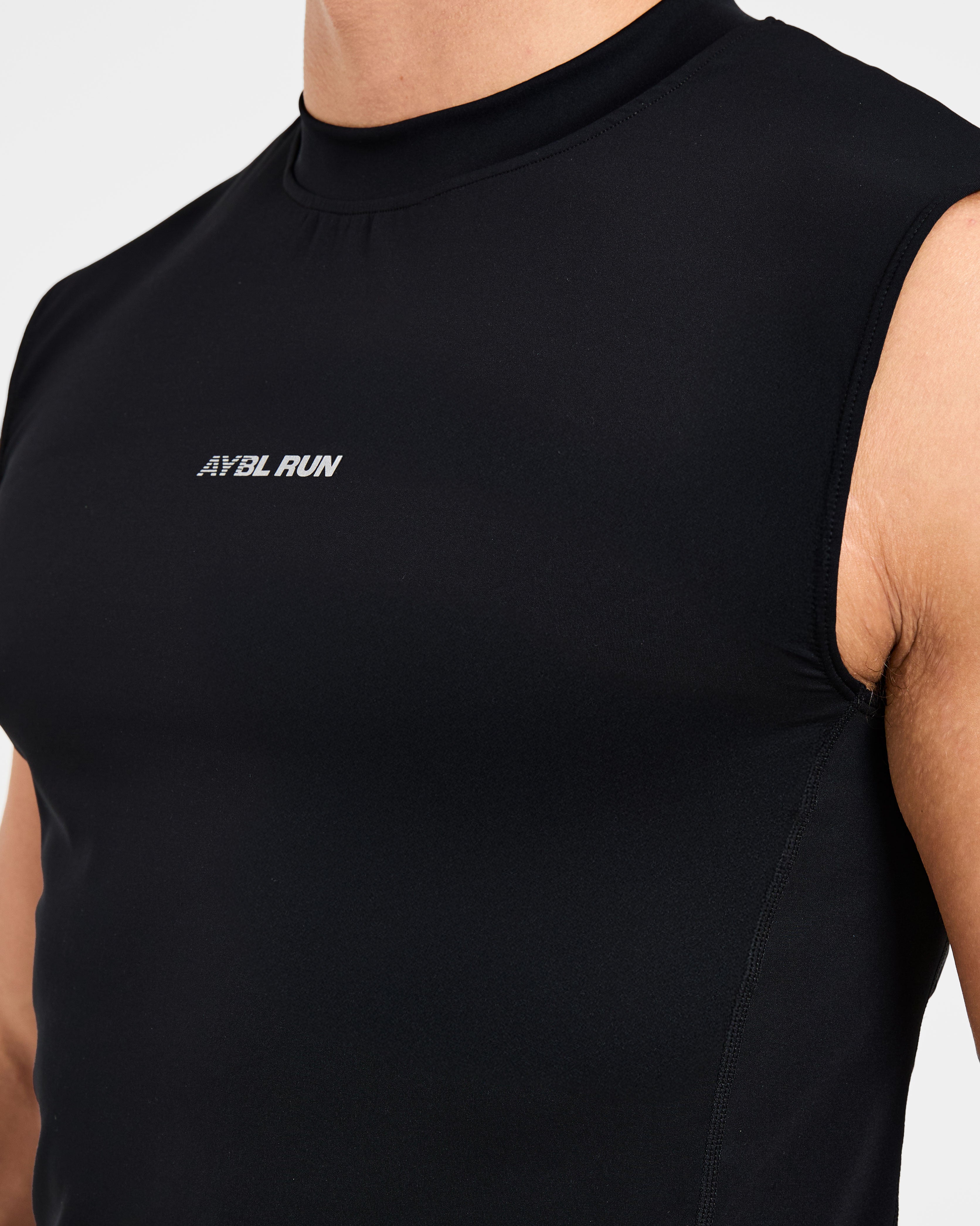 Run Slim Tank - Schwarz