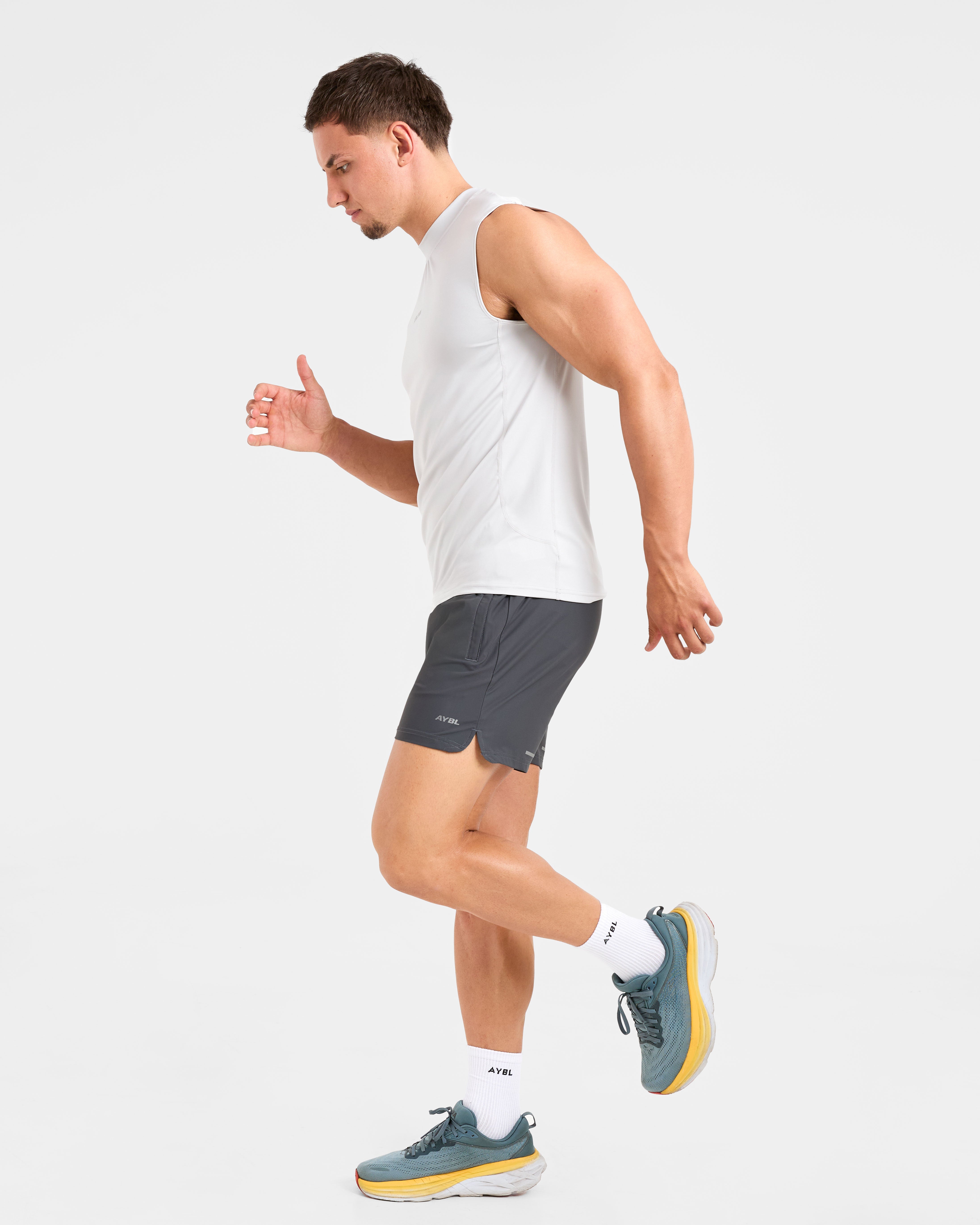 Run 5" Shorts - Hurricane Grau
