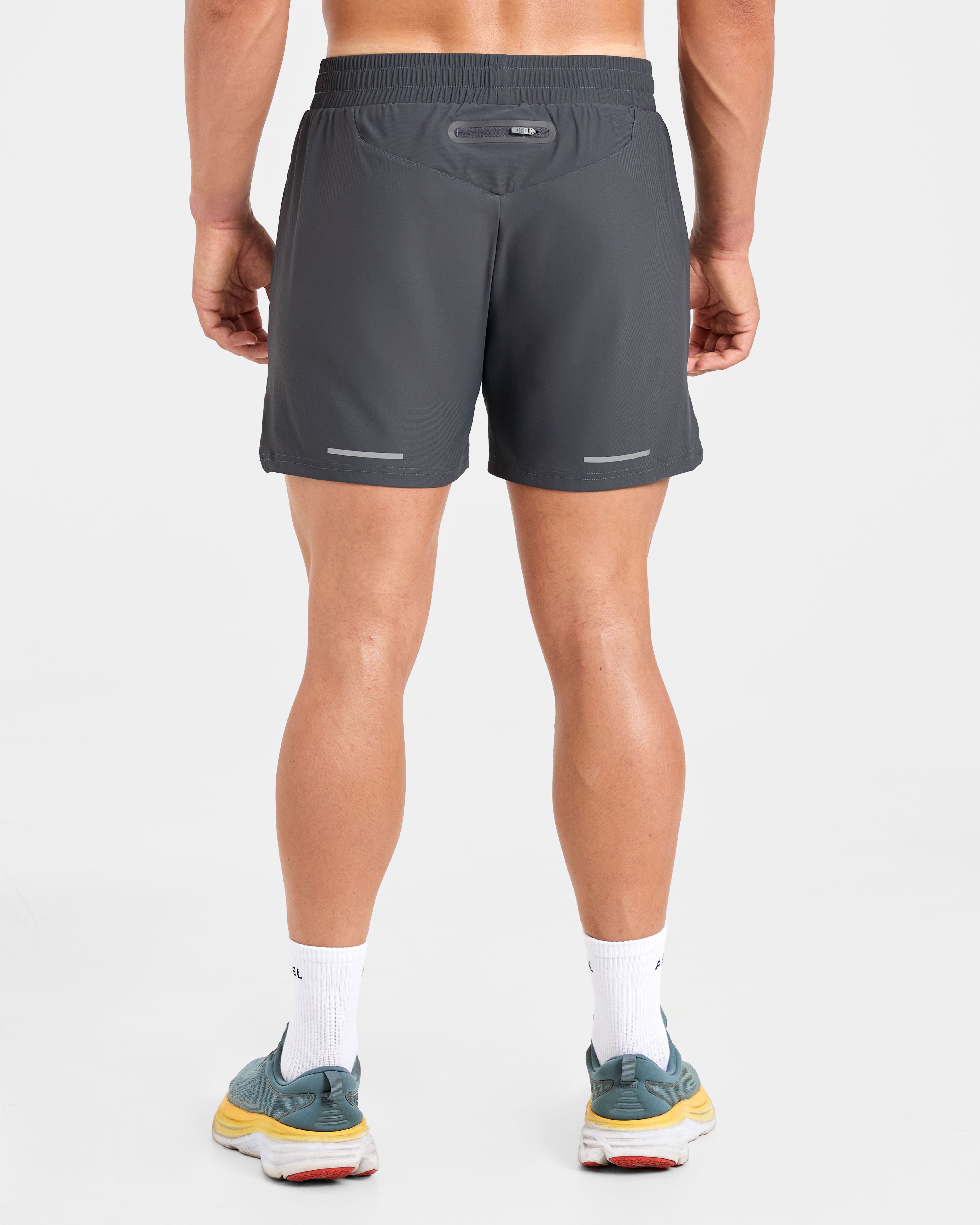 Run 5" Shorts - Hurricane Grau