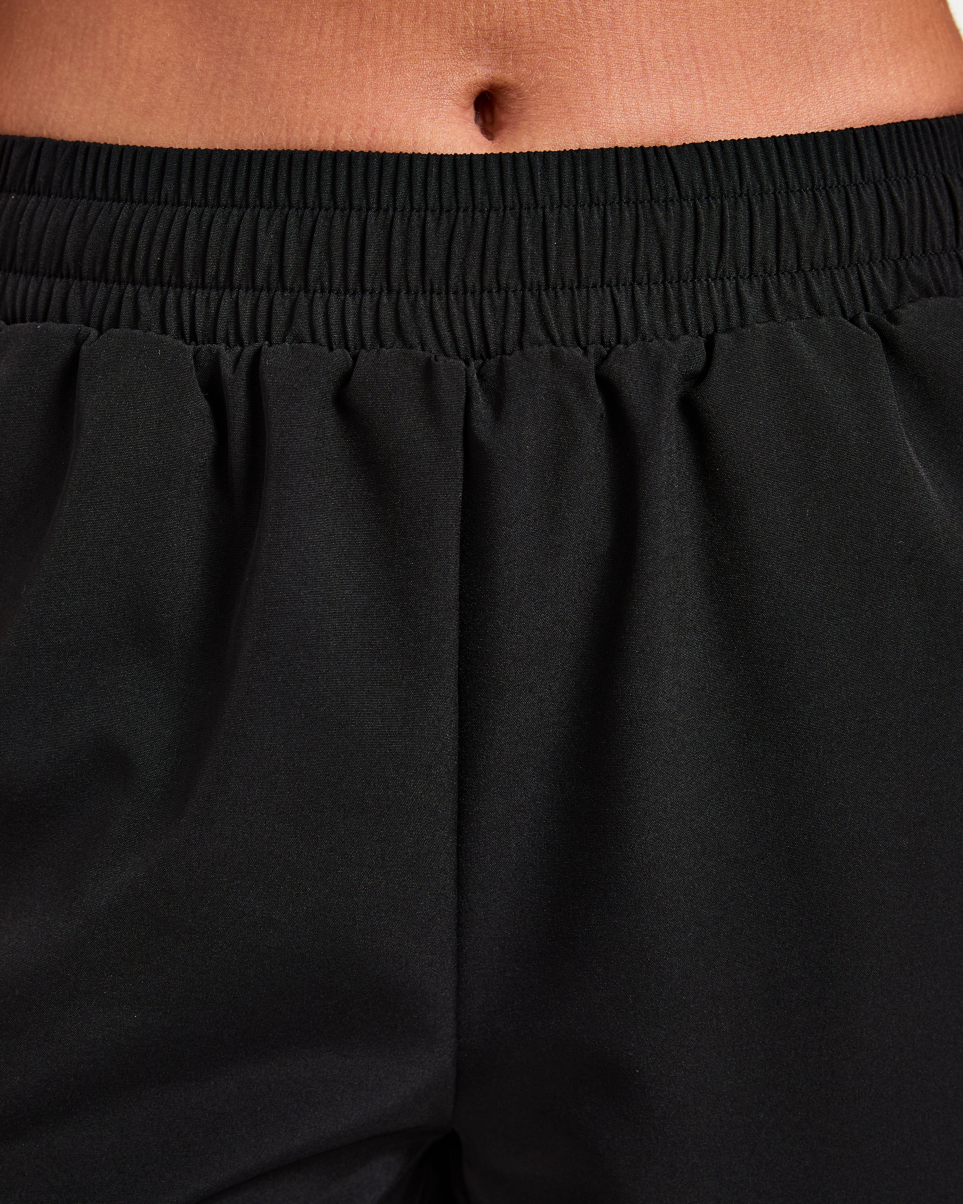 Run 2 in 1 Shorts - Schwarz