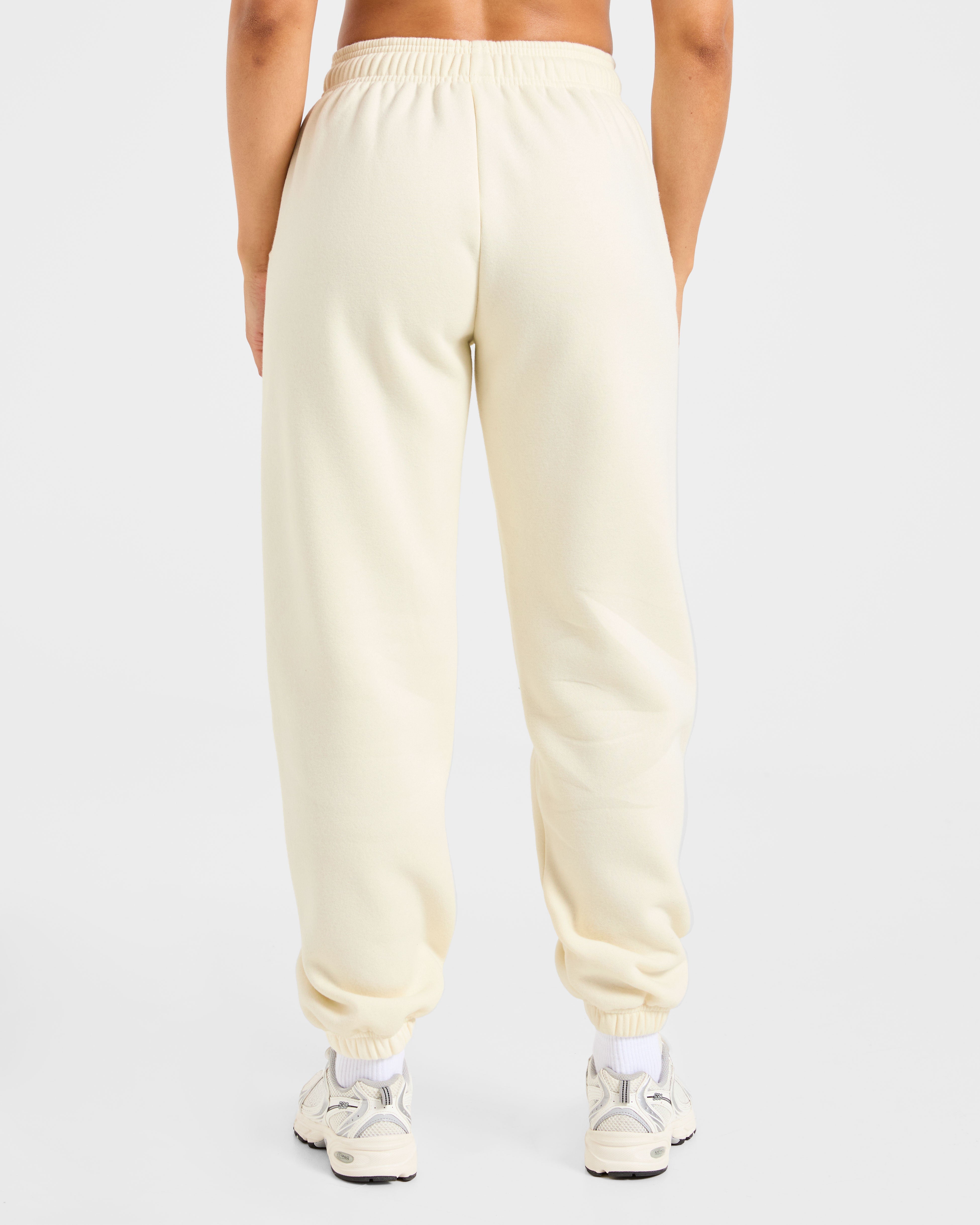 Retro Athletics Oversized Joggers - Butter Gelb/Navy