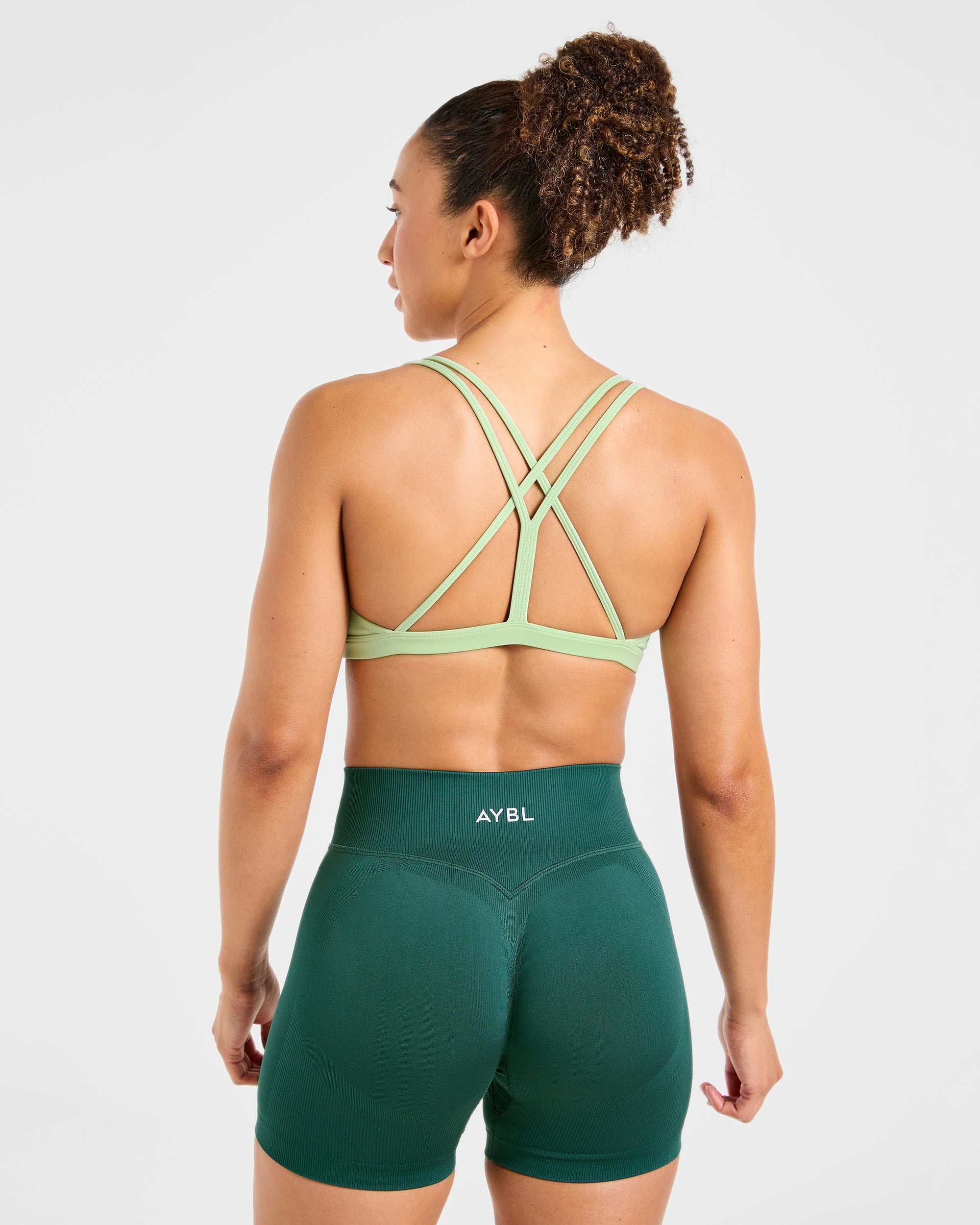 Essential Strappy Sports Bra - Soft Grün