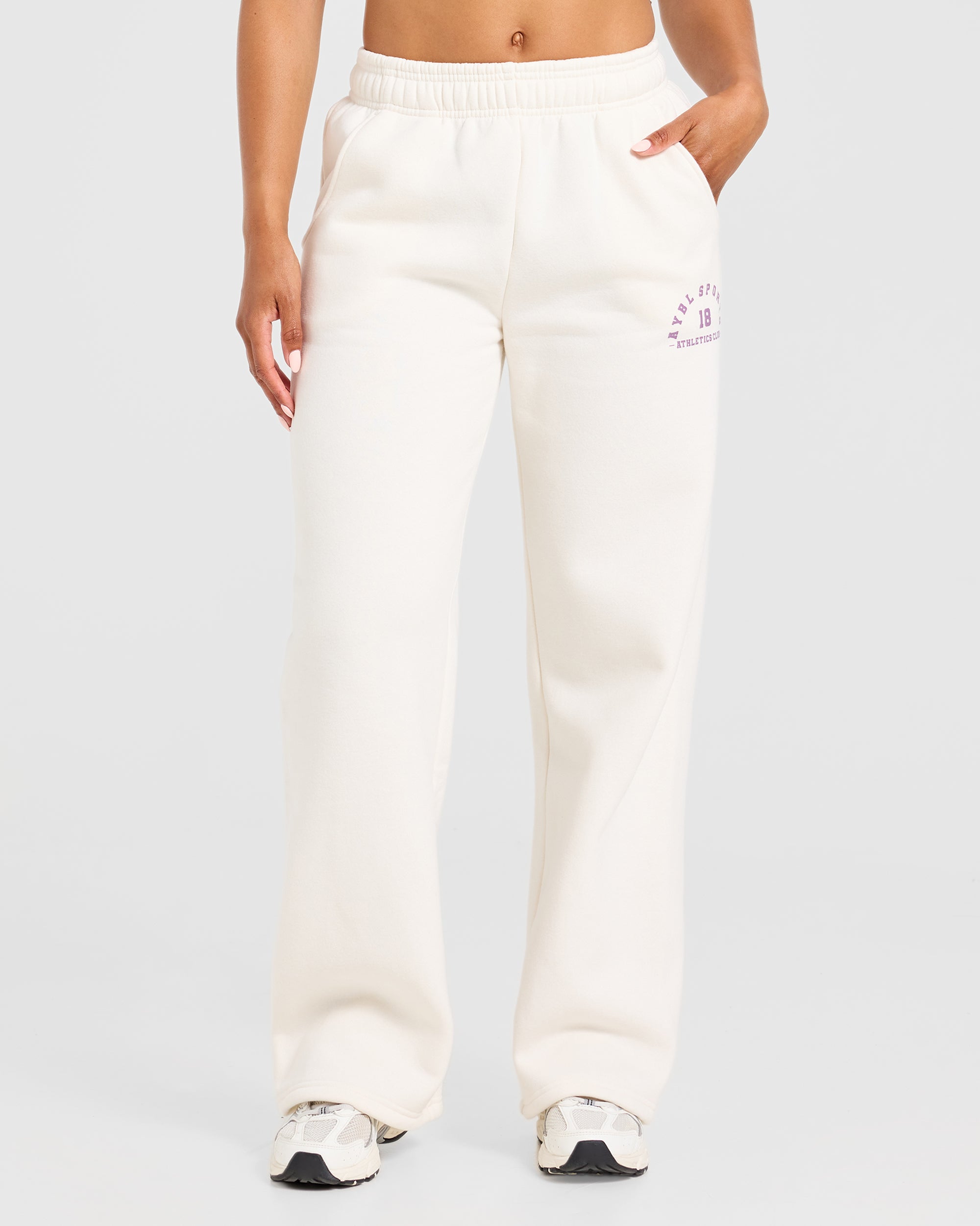AYBL Sports 18 Oversized Straight Leg Joggers - Off Weiß