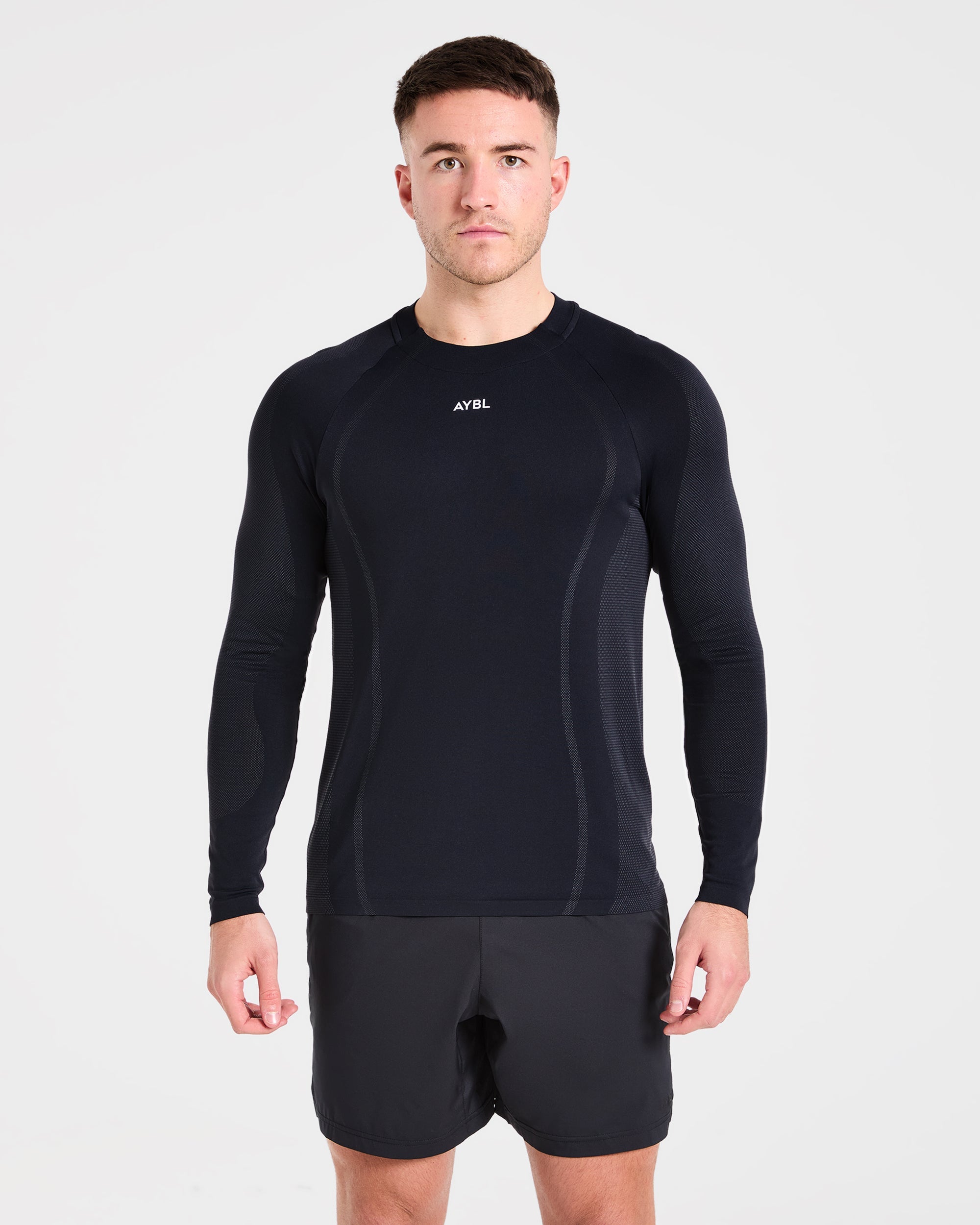 Attain Seamless Long Sleeve T Shirt - Schwarz