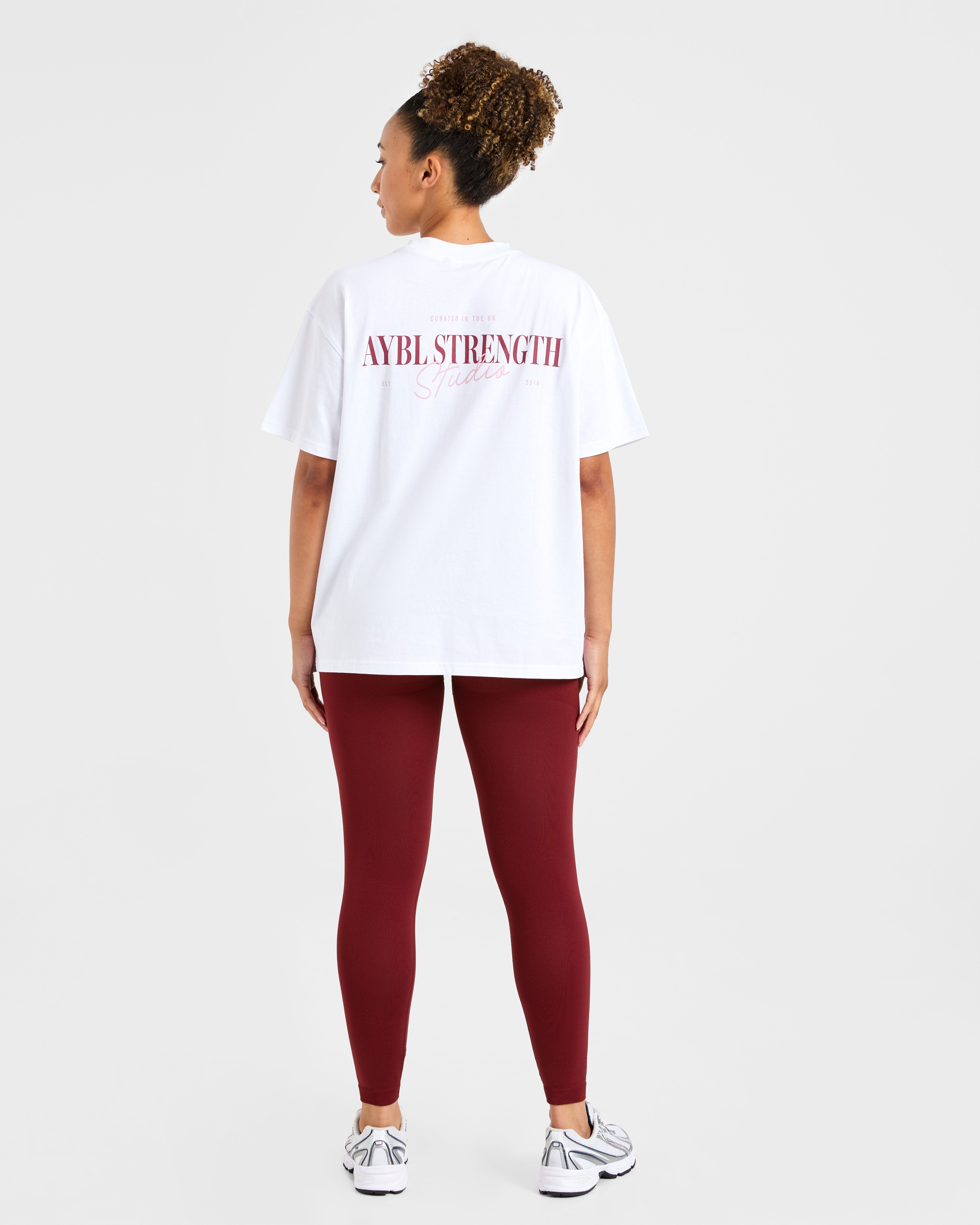 AYBL Strength Studio Oversized T Shirt - Weiß