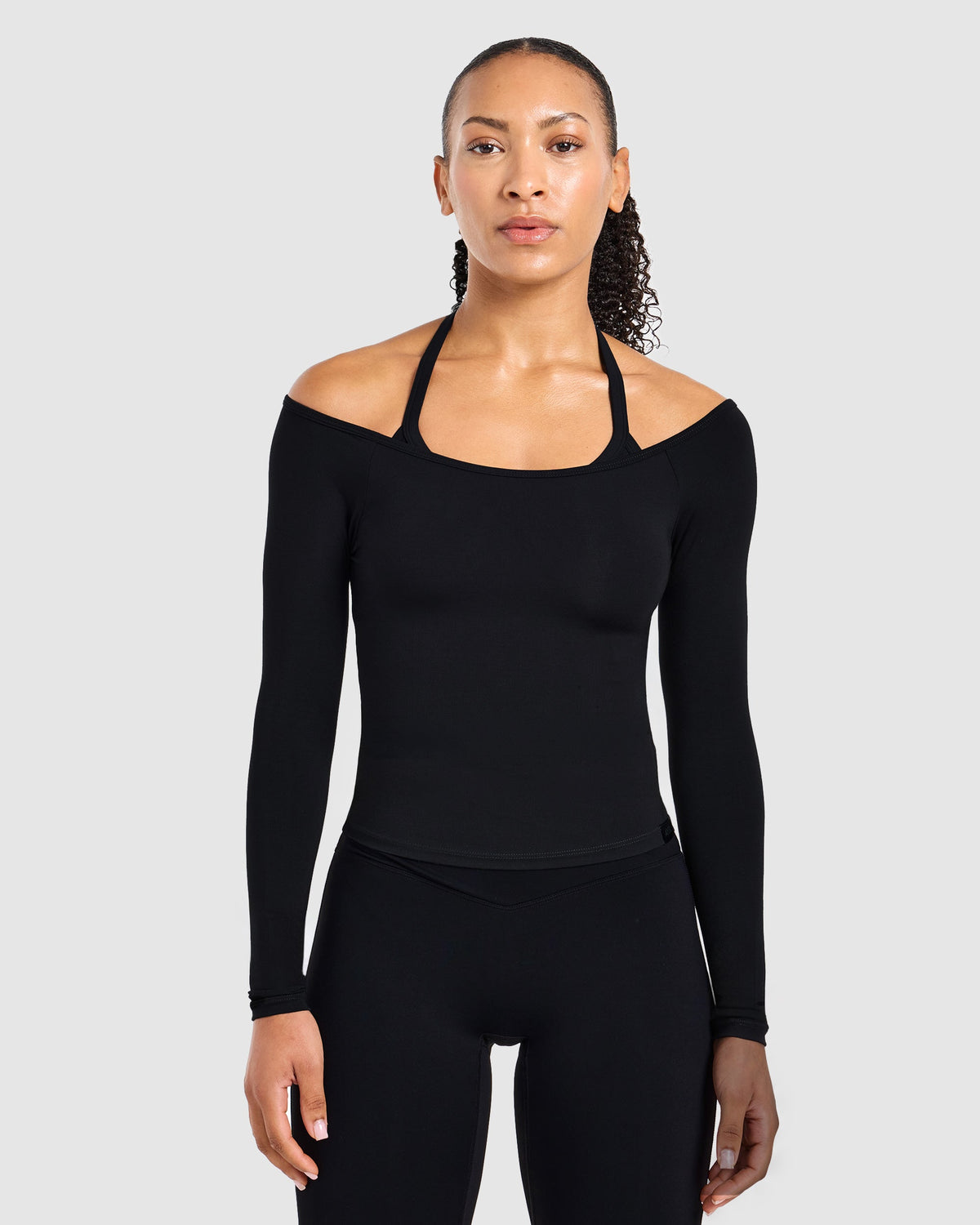 Ease Off The Shoulder Top - Schwarz