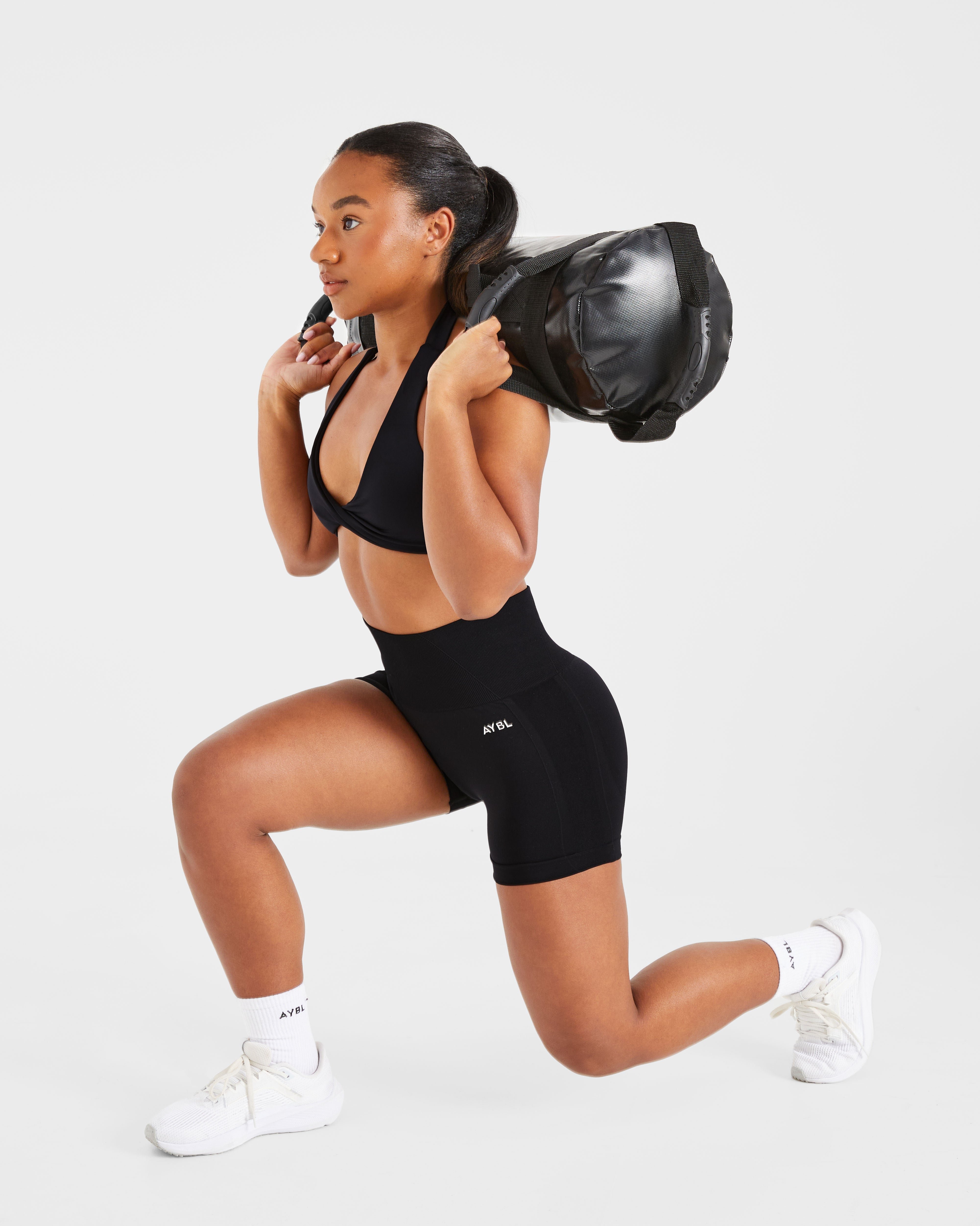 Essential Halterneck Sports Bra - Schwarz