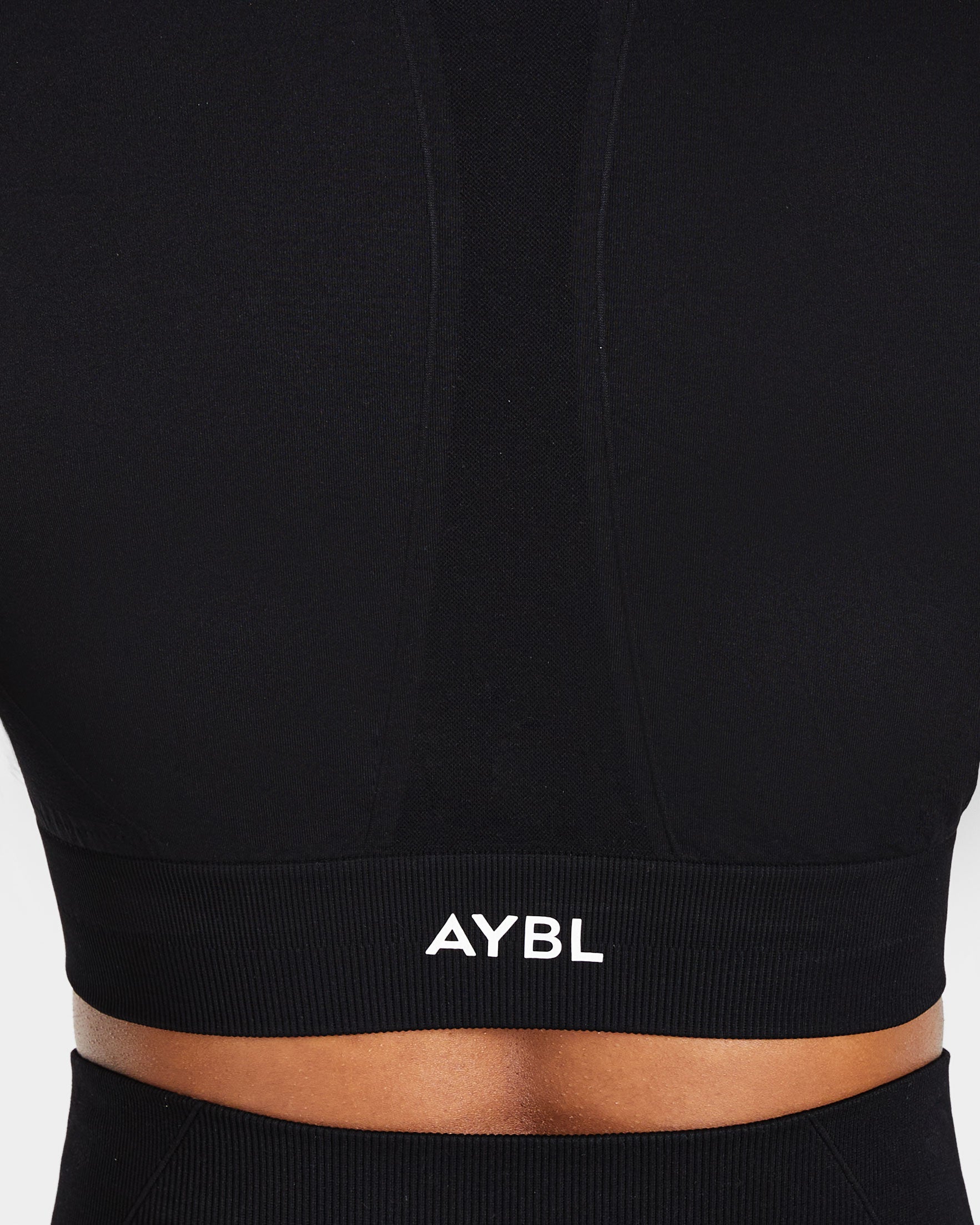 Empower Seamless Long Sleeve Crop Top - Schwarz