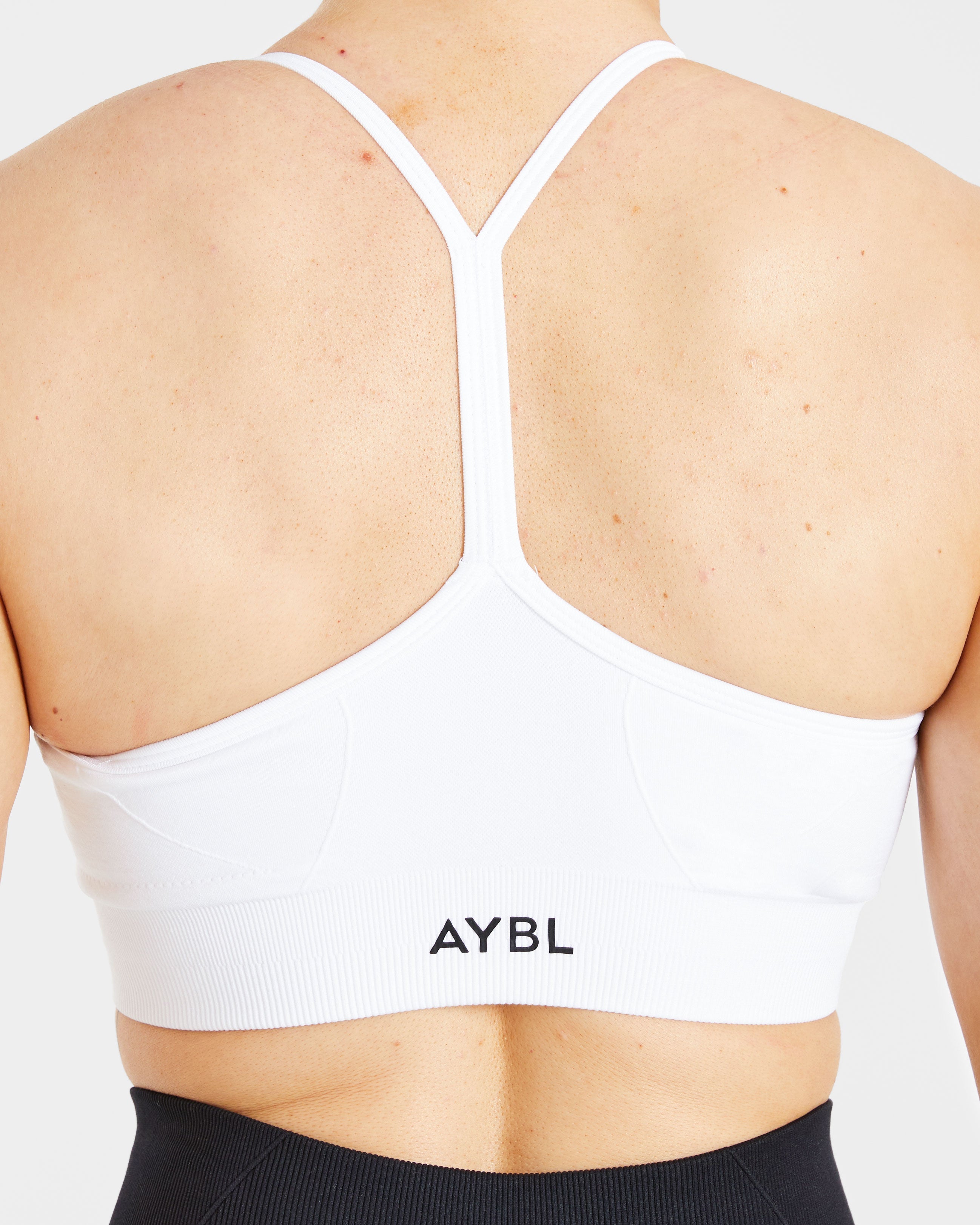 Empower Seamless Sports Bra - Weiß
