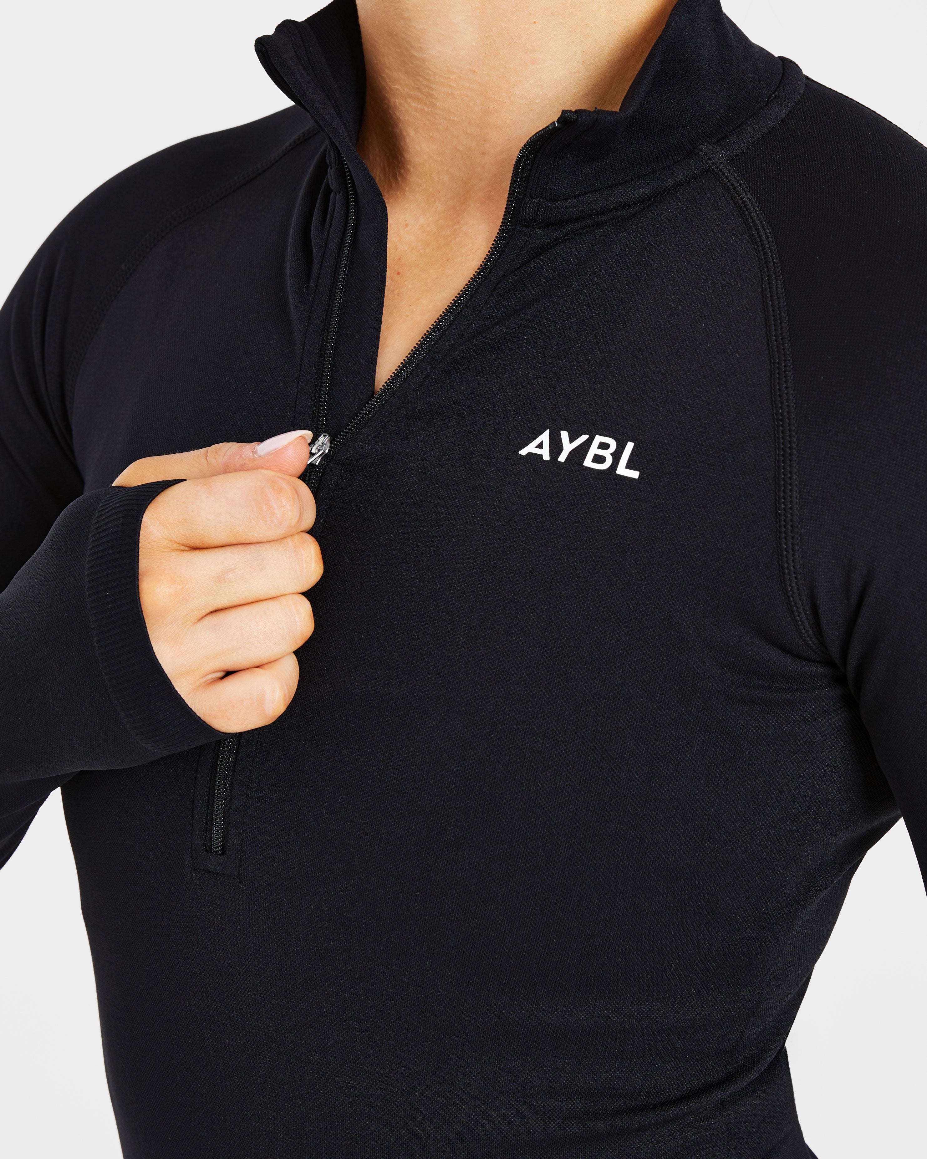 Essential Seamless 1/2 Zip Pullover - Schwarz