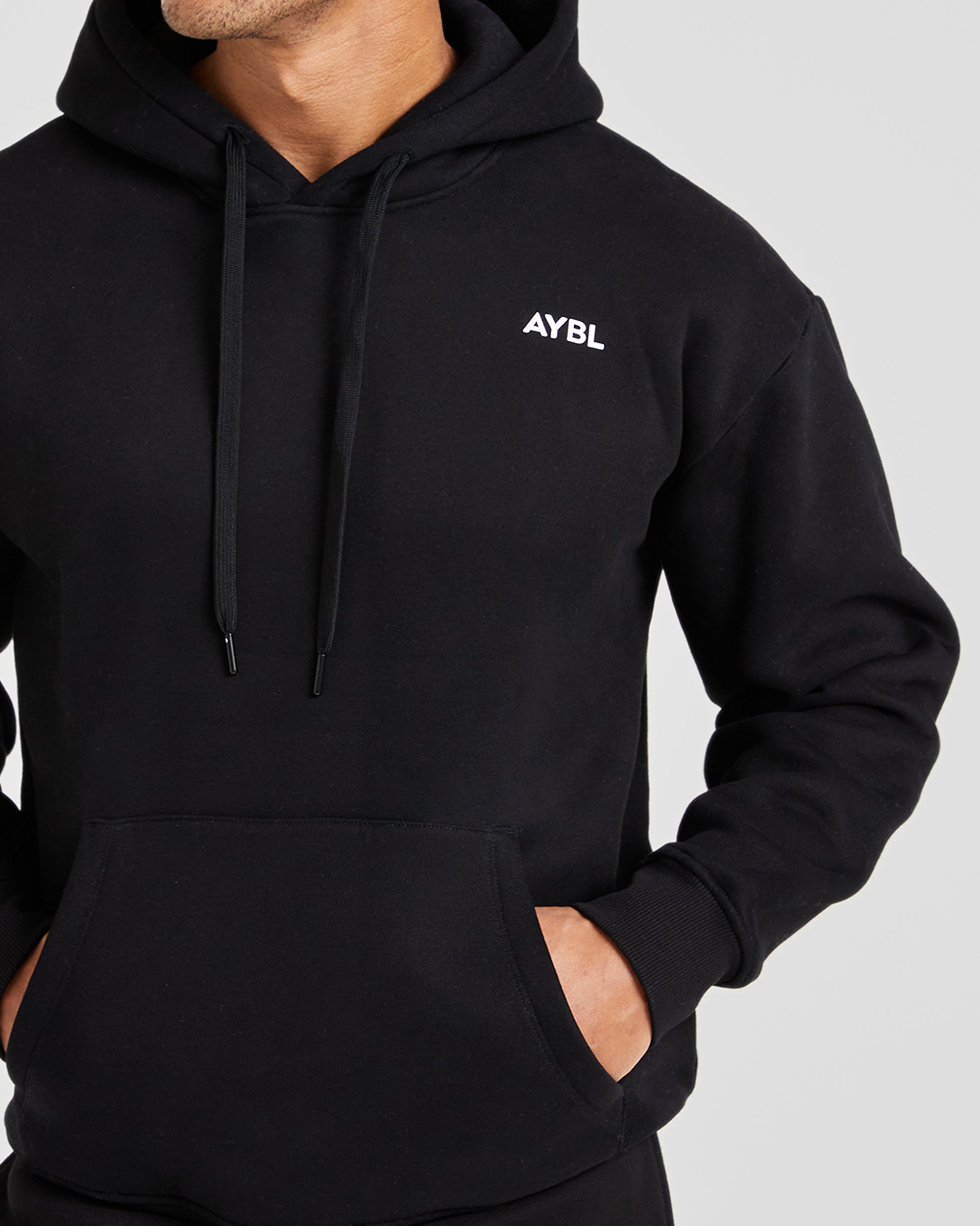 Essential Hoodie - Schwarz