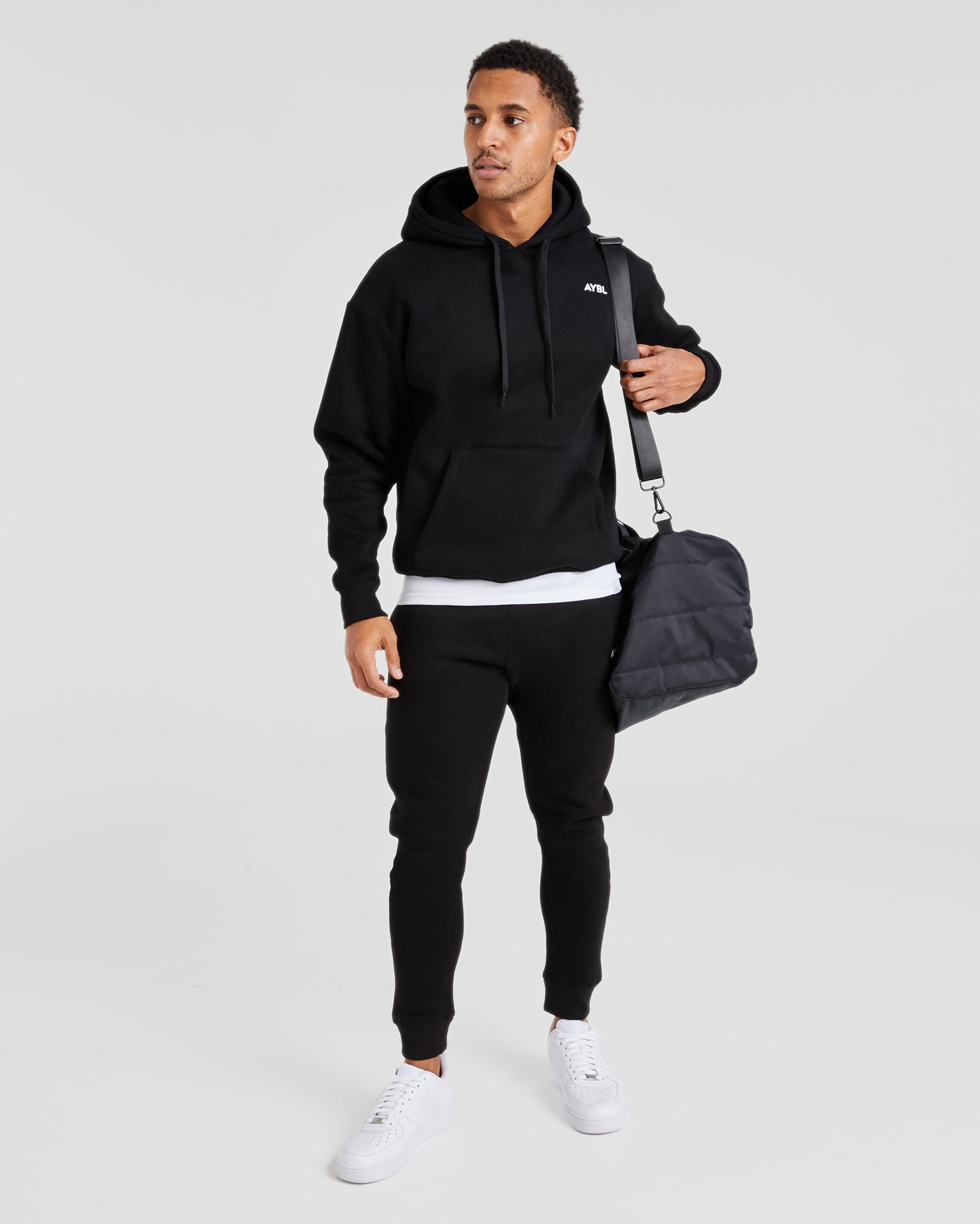 Essential Hoodie - Schwarz